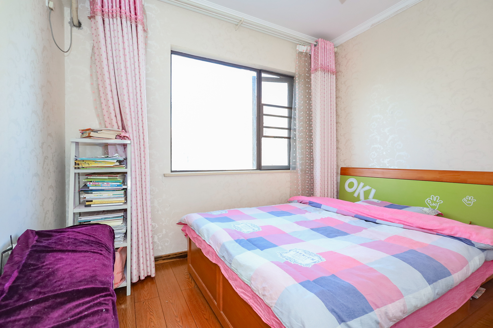 钰龙天下二期(钰龙佳园) 3室2厅1卫 220.0万 钰龙天下二期(钰龙佳园) 3室2厅1卫 220.0万卧室