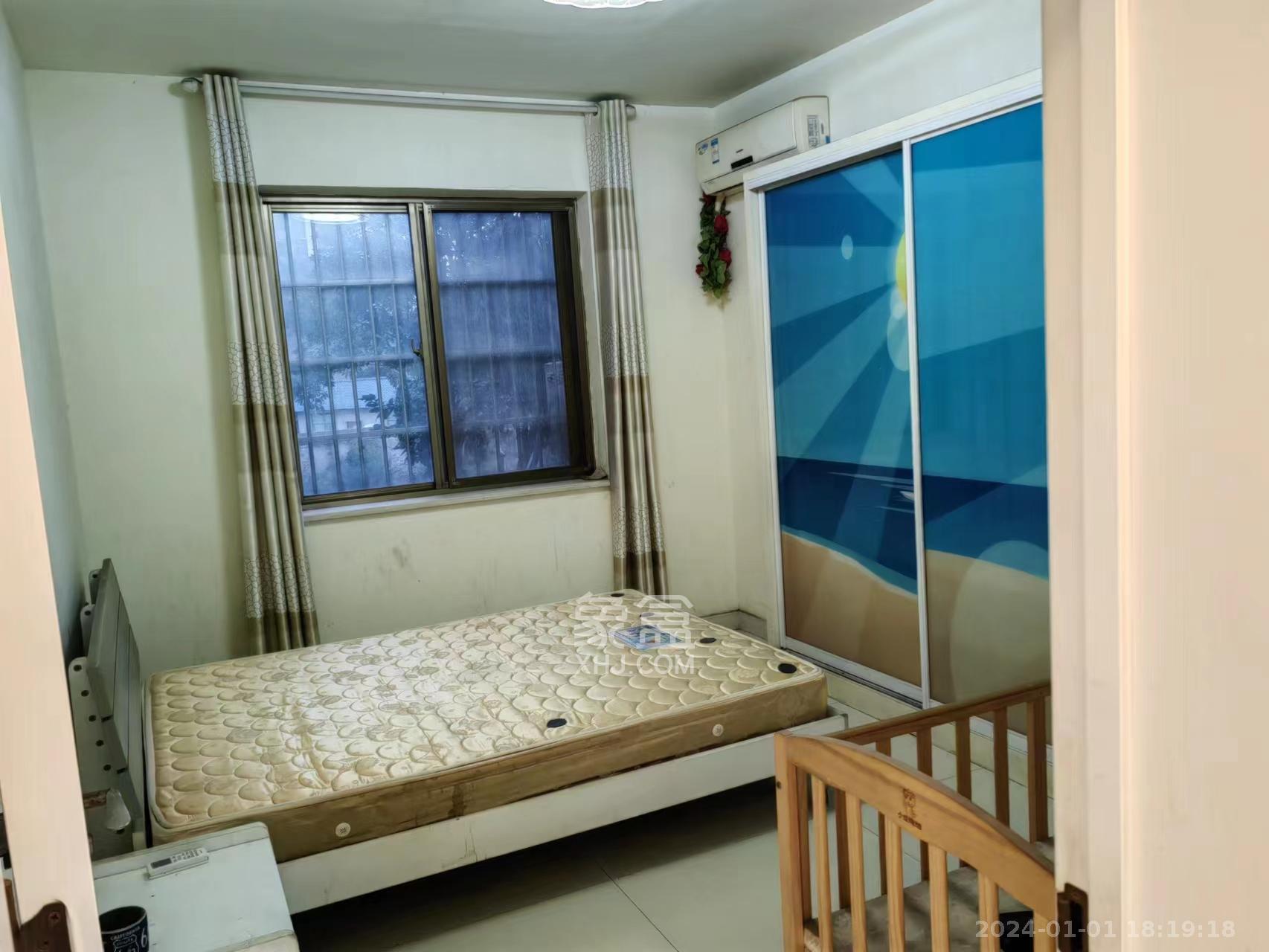 南郡明珠  3室2厅2卫   1500.00元/月室内图