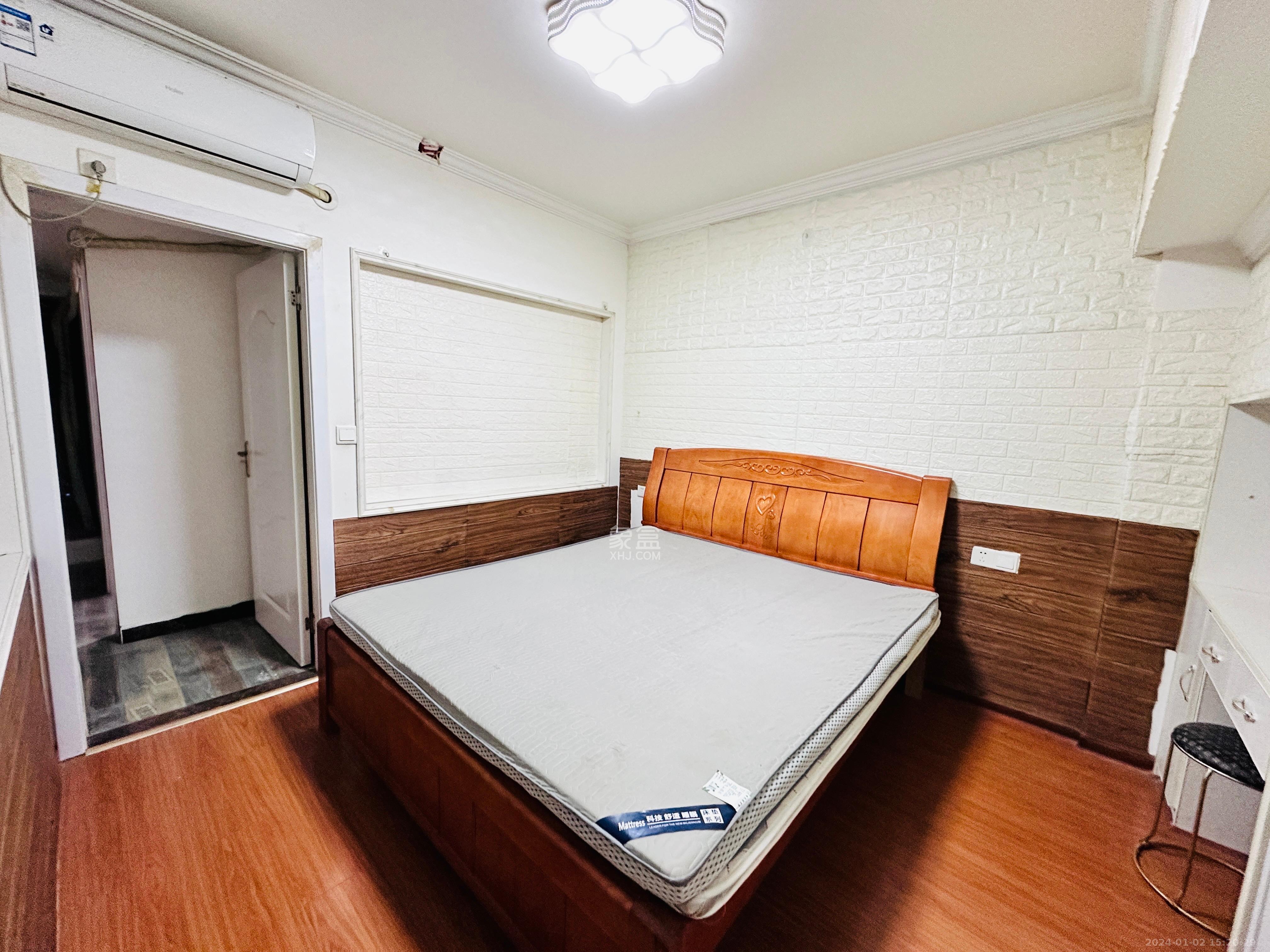 泰龙华府  2室1厅1卫   2100.00元/月室内图