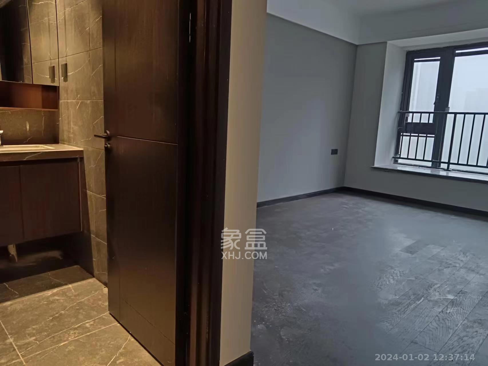 绿地麓云国际  3室2厅2卫   4000.00元/月室内图