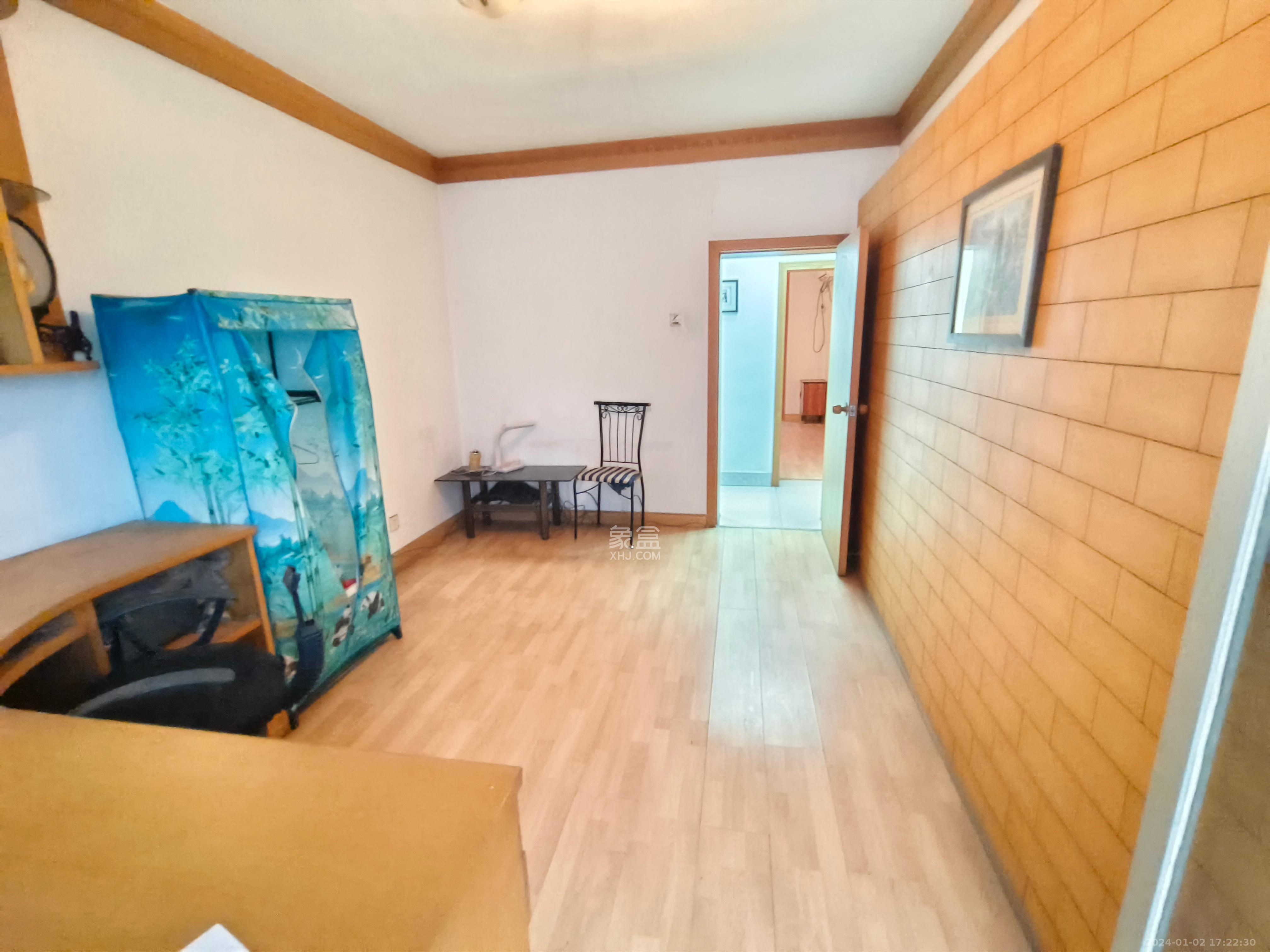 湘卫花苑  4室2厅2卫   2800.00元/月室内图