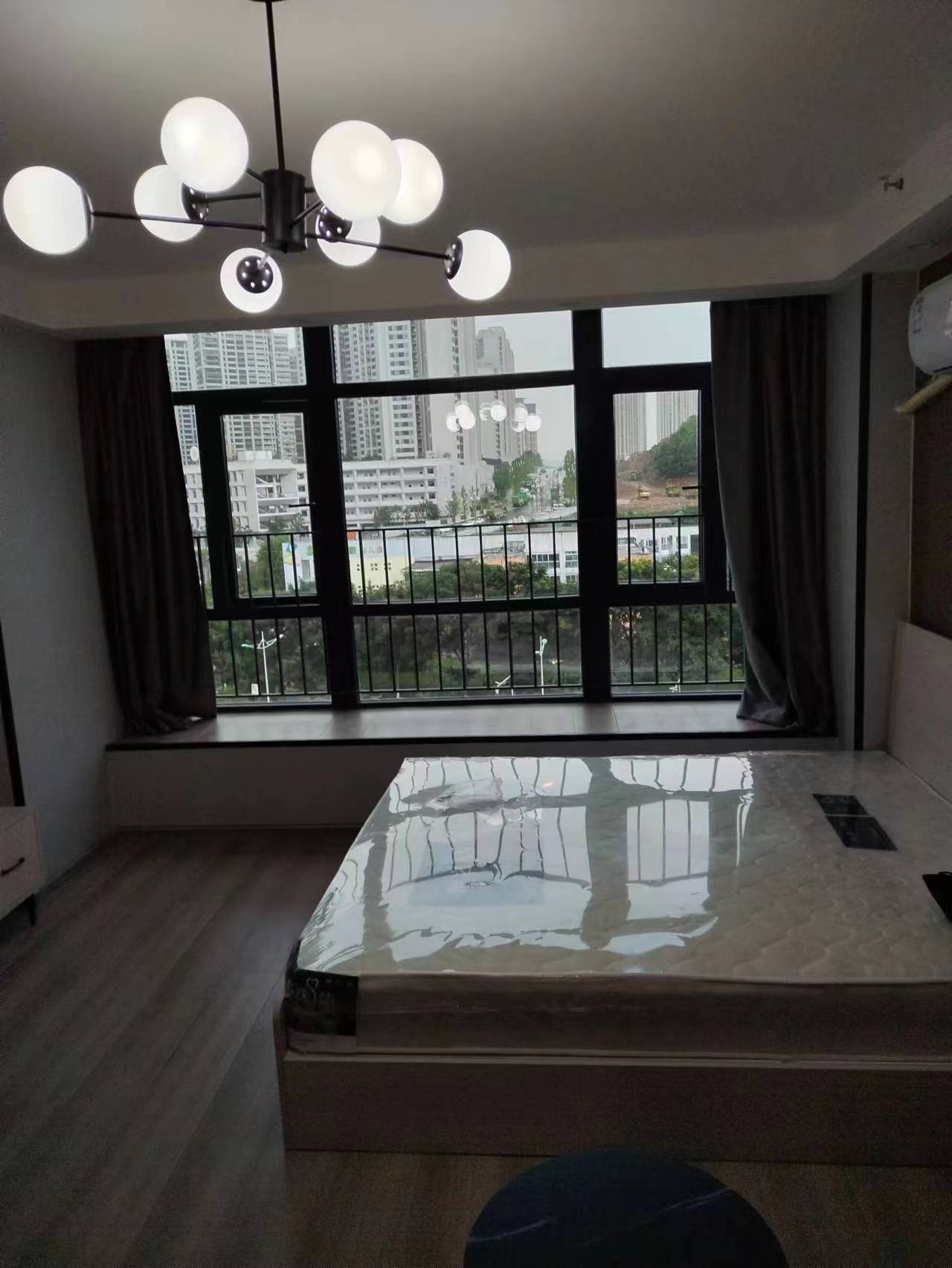 富力新天地三期  1室1厅1卫   1600.00元/月室内图