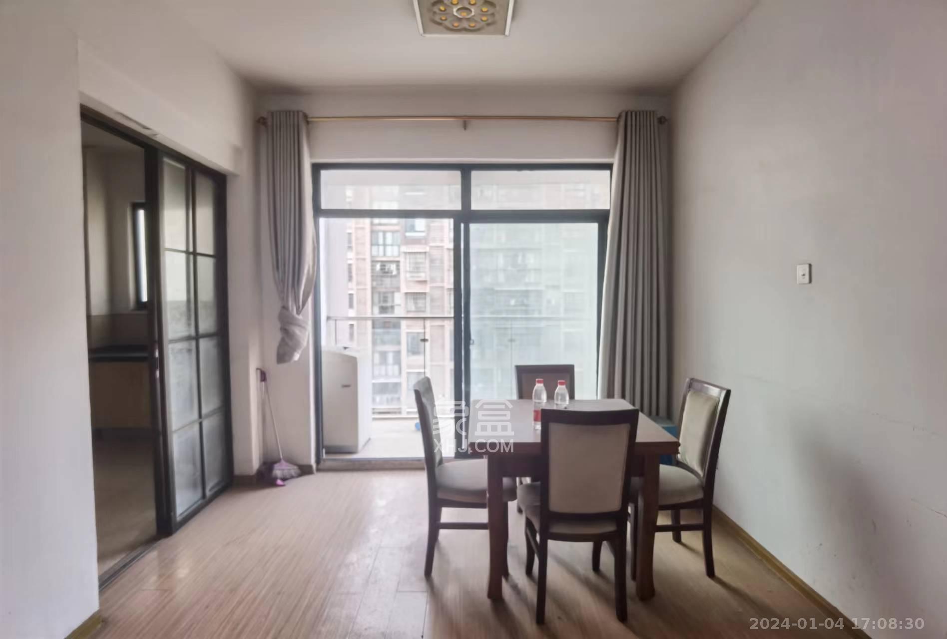 黑金时代广场 5室2厅2卫 2800.00元/月 黑金时代广场 5室2厅2卫 2800.00元/月室内图