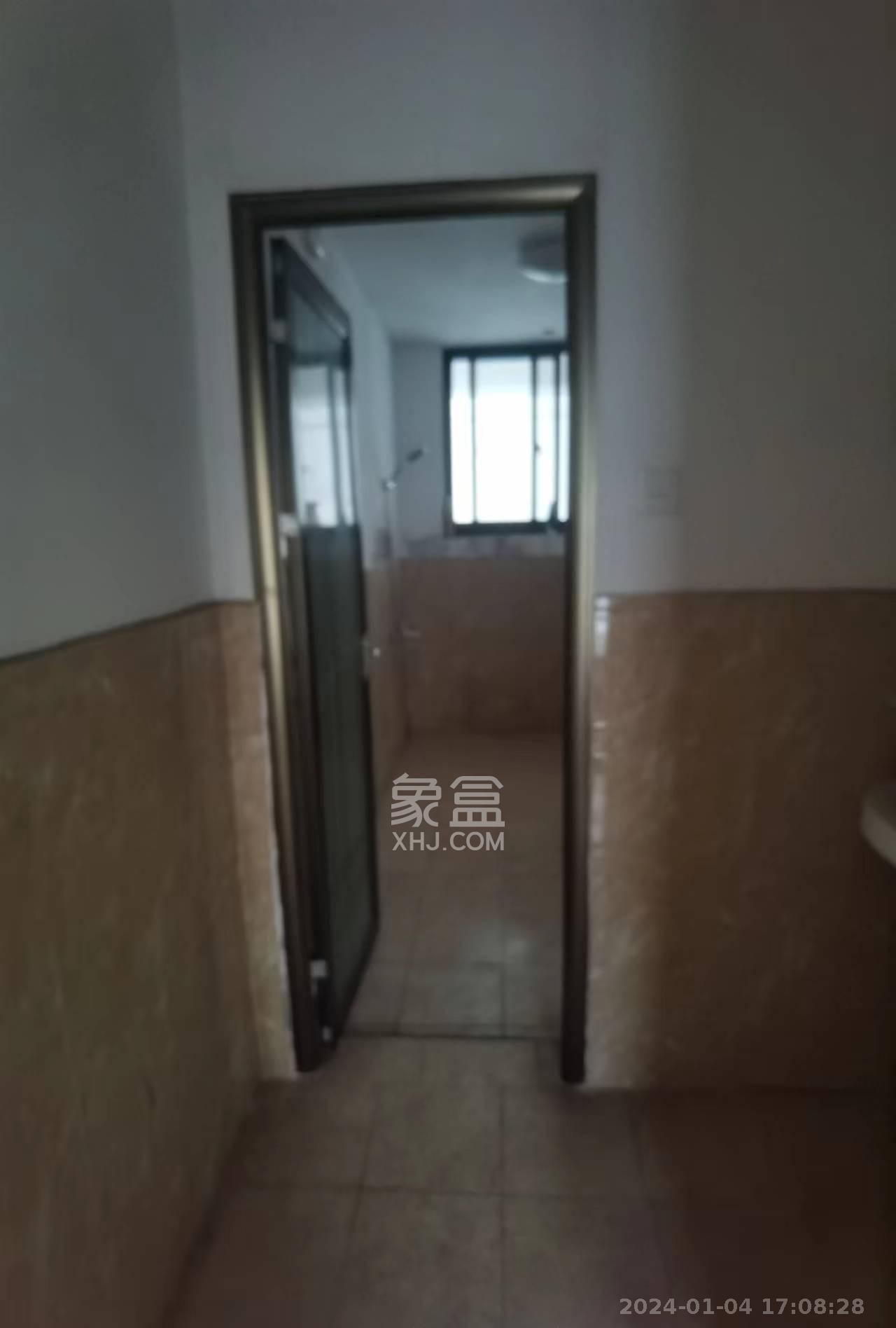 黑金时代广场 5室2厅2卫 2800.00元/月 黑金时代广场 5室2厅2卫 2800.00元/月室内图