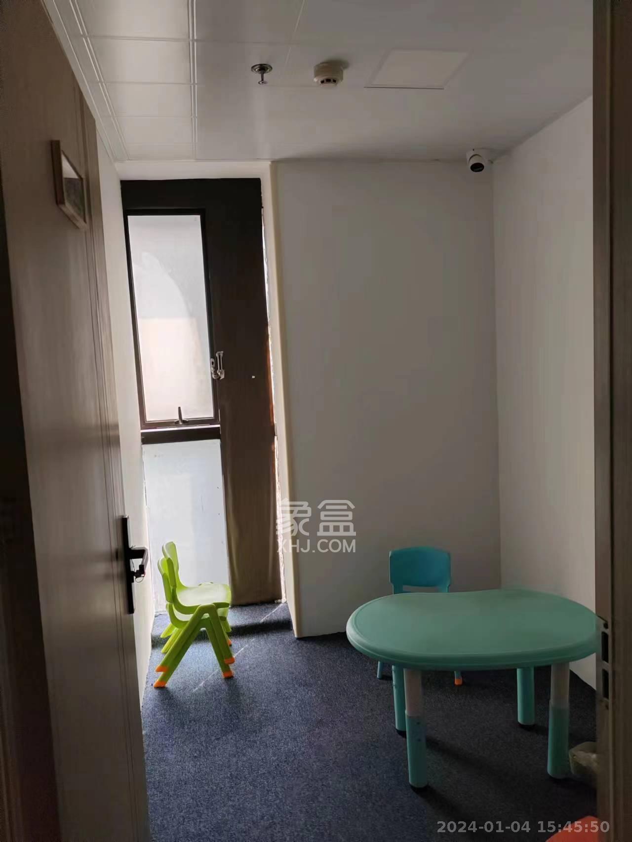 大财门公寓  1室1厅1卫   4000.00元/月室内图