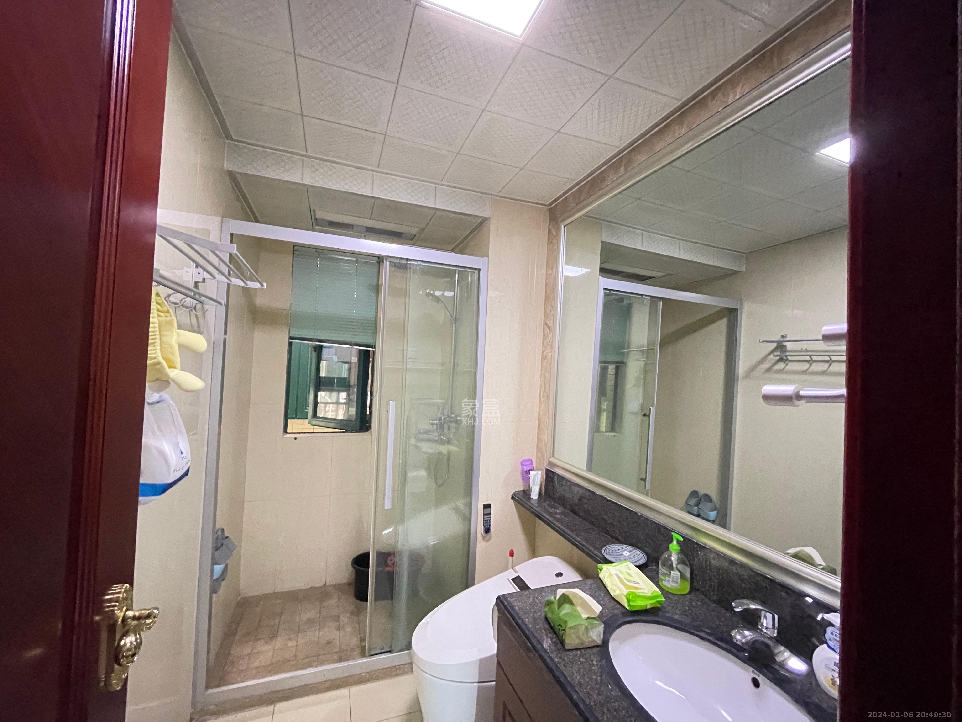 恒大雅苑  3室2厅1卫   2700.00元/月室内图