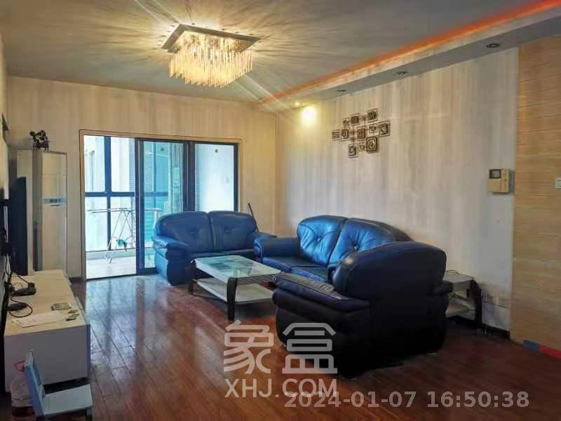 三万英尺  3室2厅2卫   3500.00元/月室内图