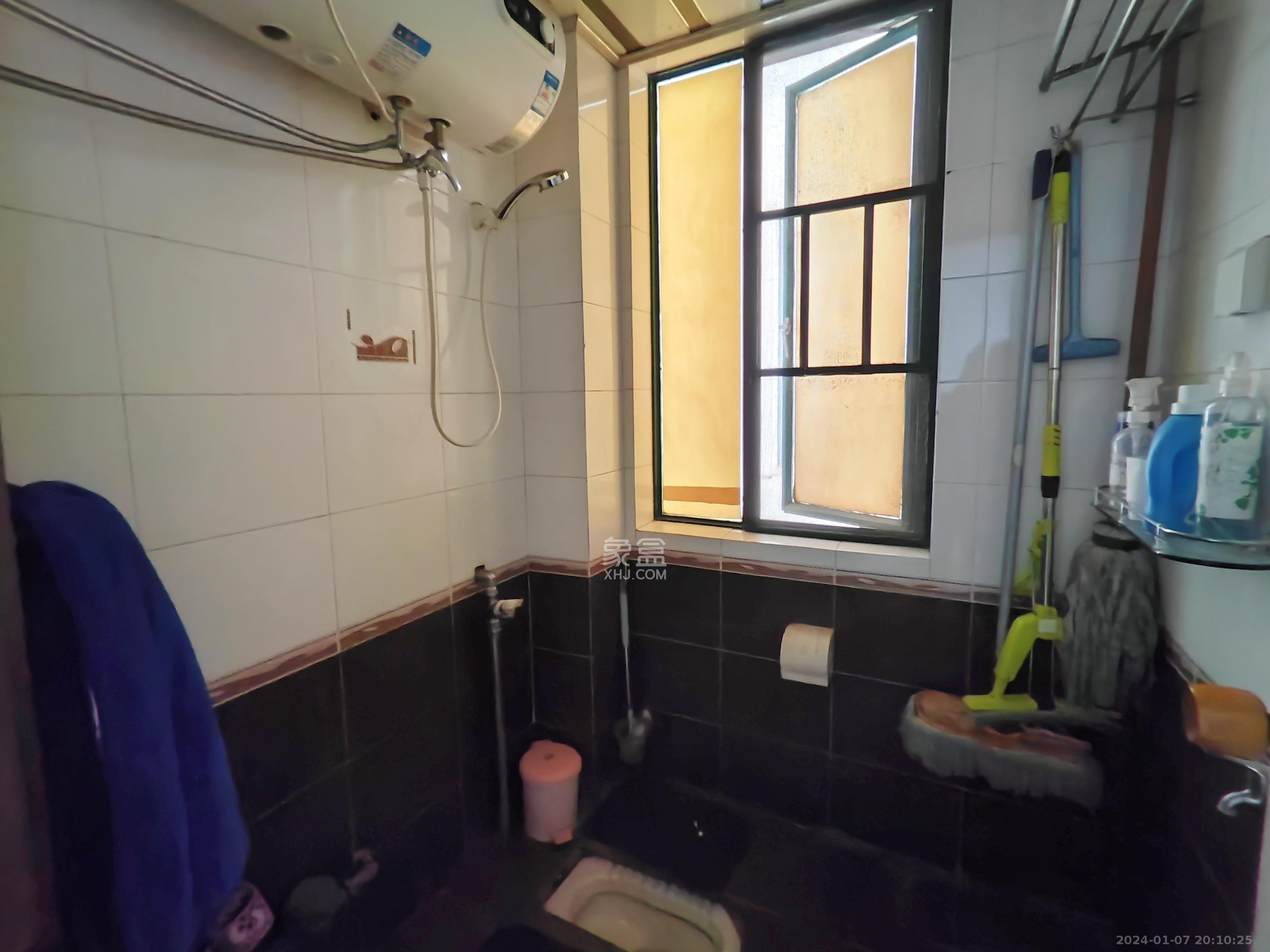 东方新城 3室2厅2卫 2500.0元/月 东方新城 3室2厅2卫 2500.0元/月室内图