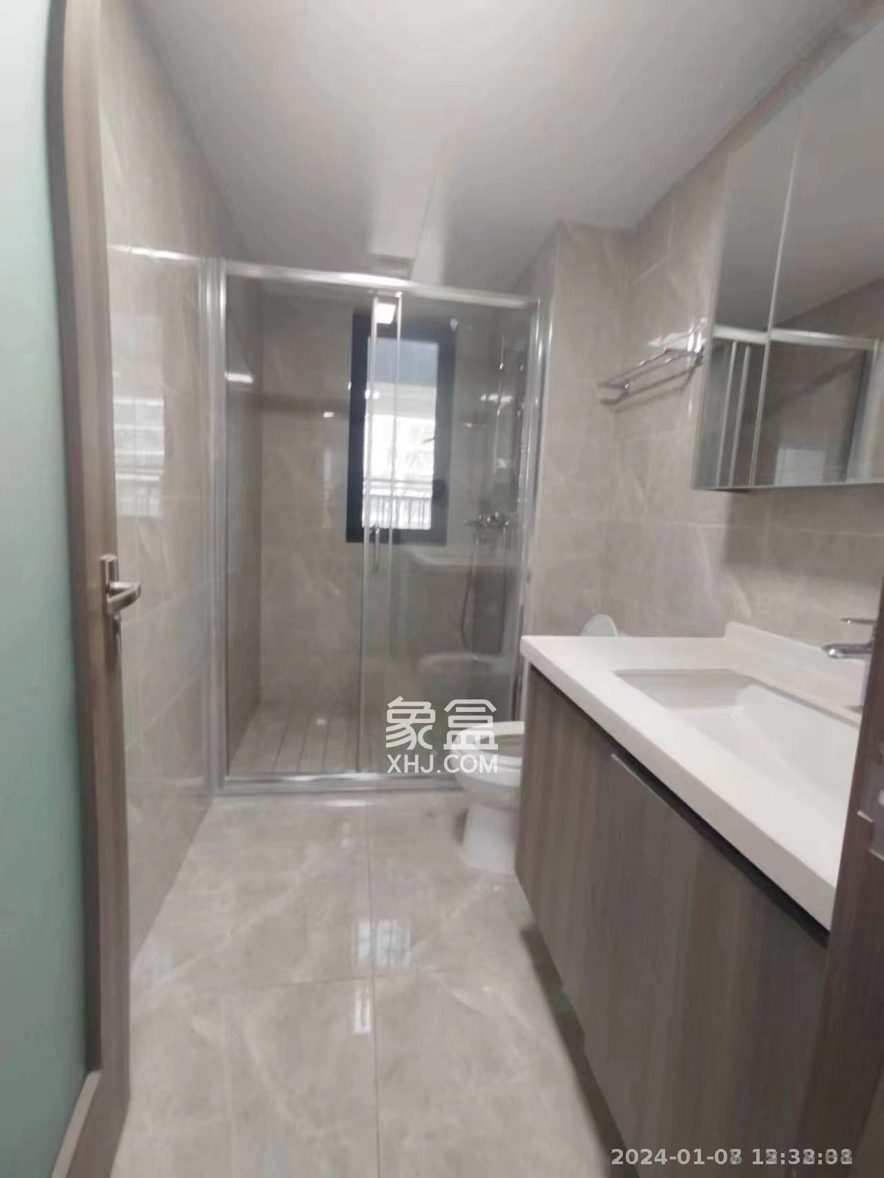 中海阅麓山二期  3室2厅2卫   3000.00元/月室内图