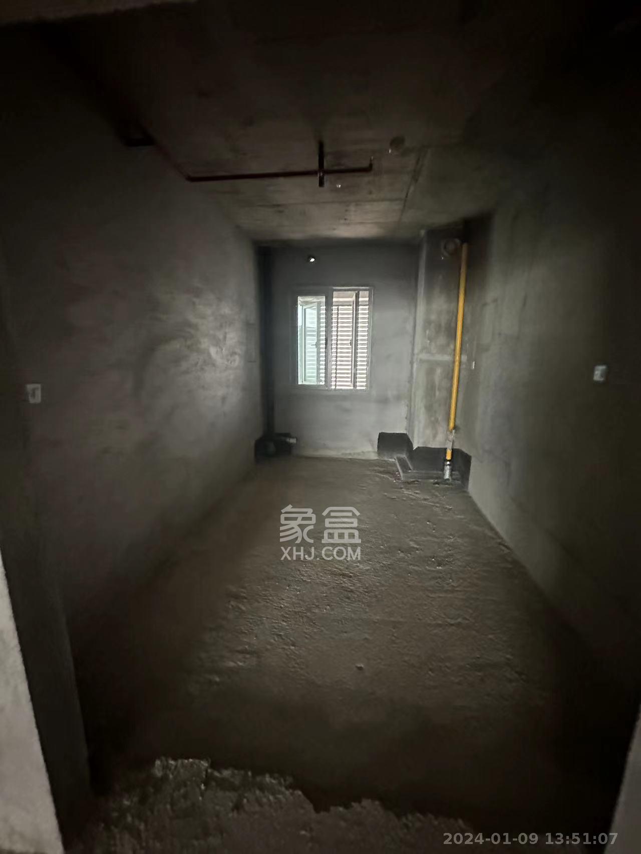 福晟翡翠湾  4室2厅2卫   6500.00元/月室内图