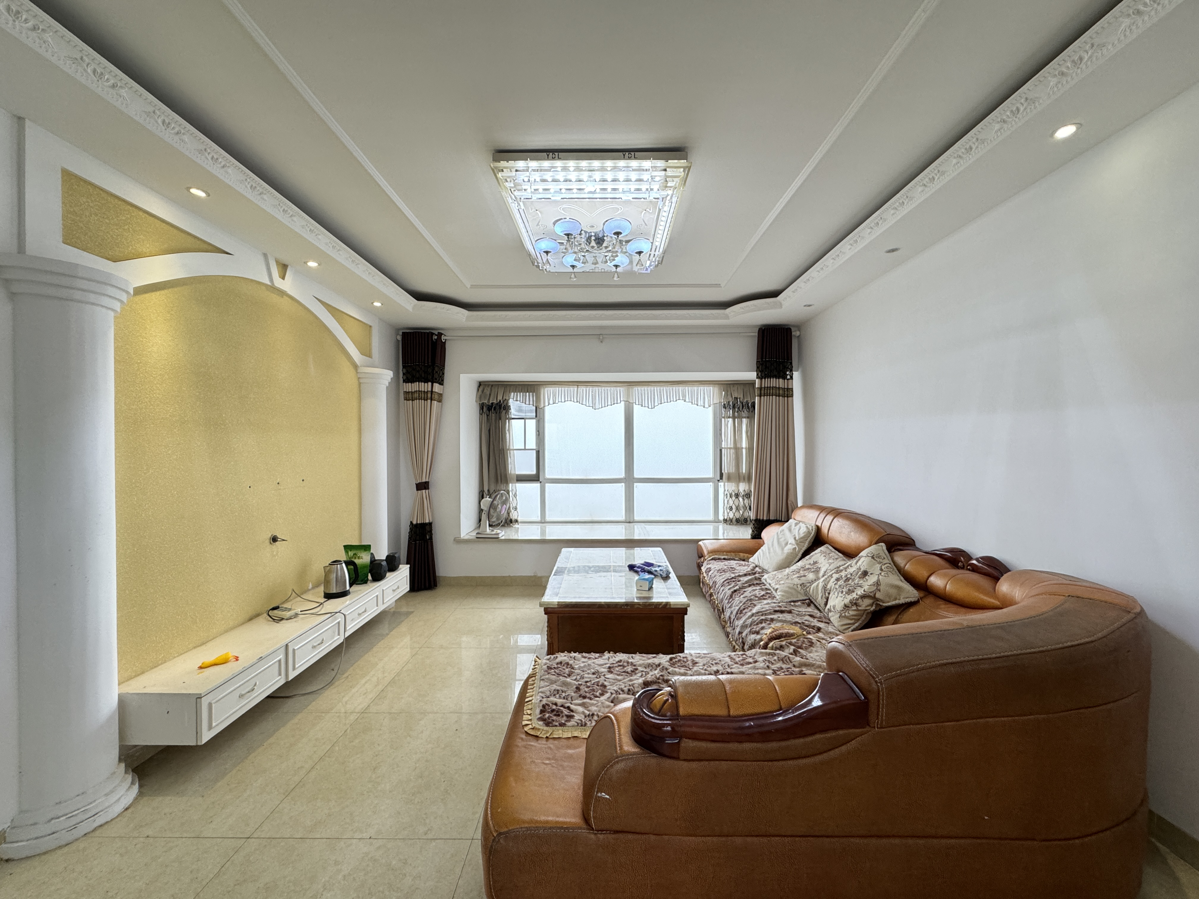 美的城二期 4室2厅2卫 46.8万 美的城二期 4室2厅2卫 46.8万室内图