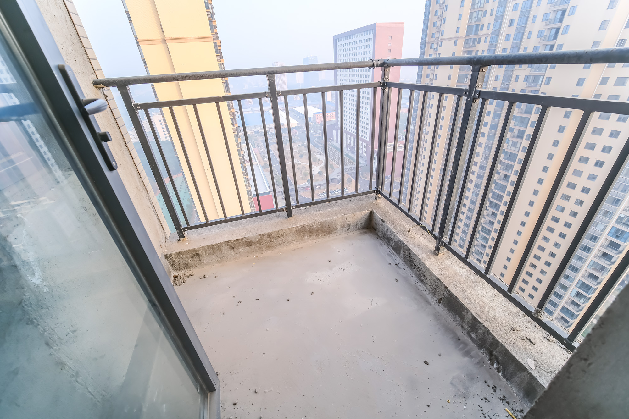 永宏万家里  5室2厅2卫    324.0万 永宏万家里  5室2厅2卫    324.0万阳台