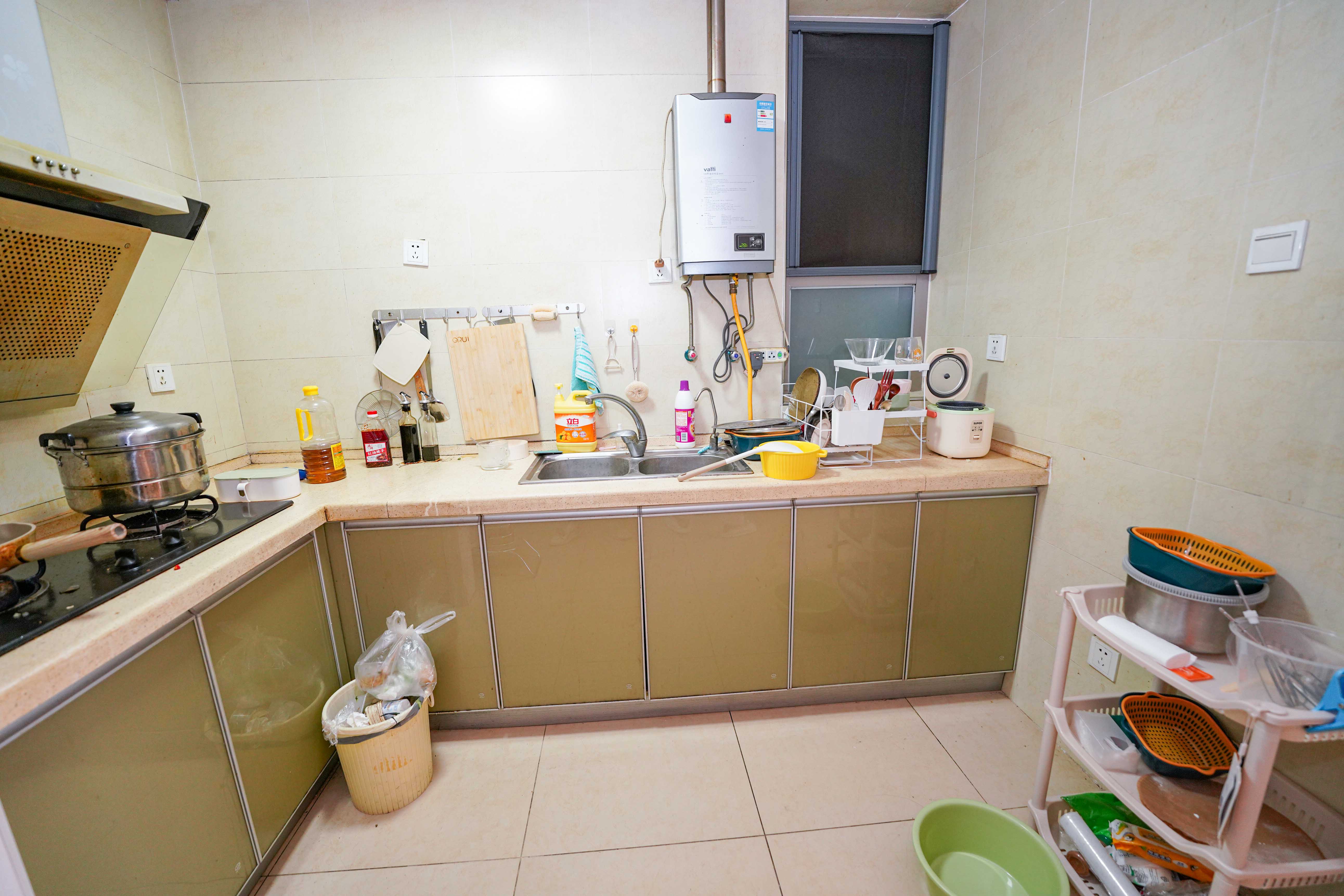 怡海星城 1室1厅1卫 27.5万 怡海星城 1室1厅1卫 27.5万其他