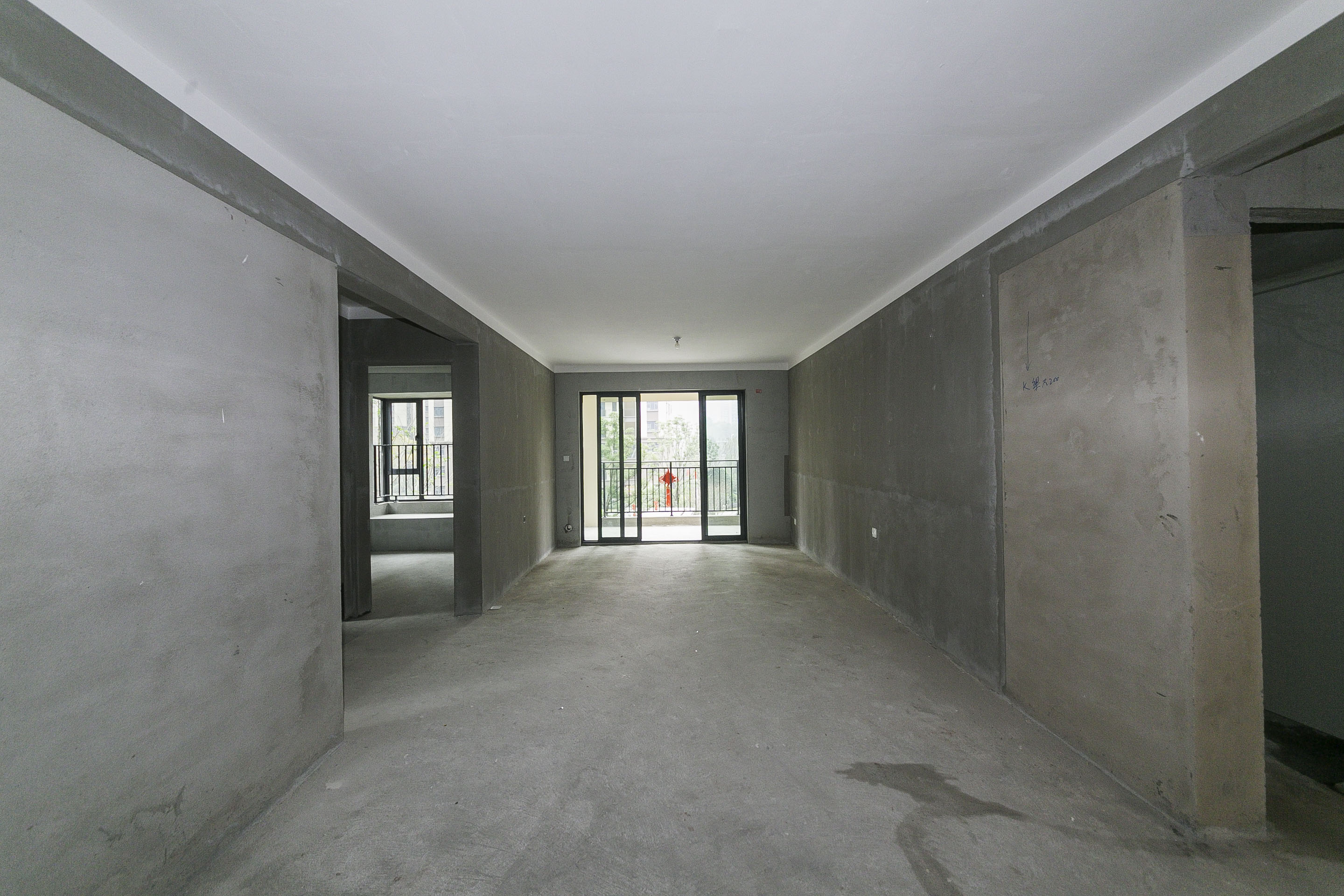 中建钰和城  4室2厅2卫   196.00万客厅