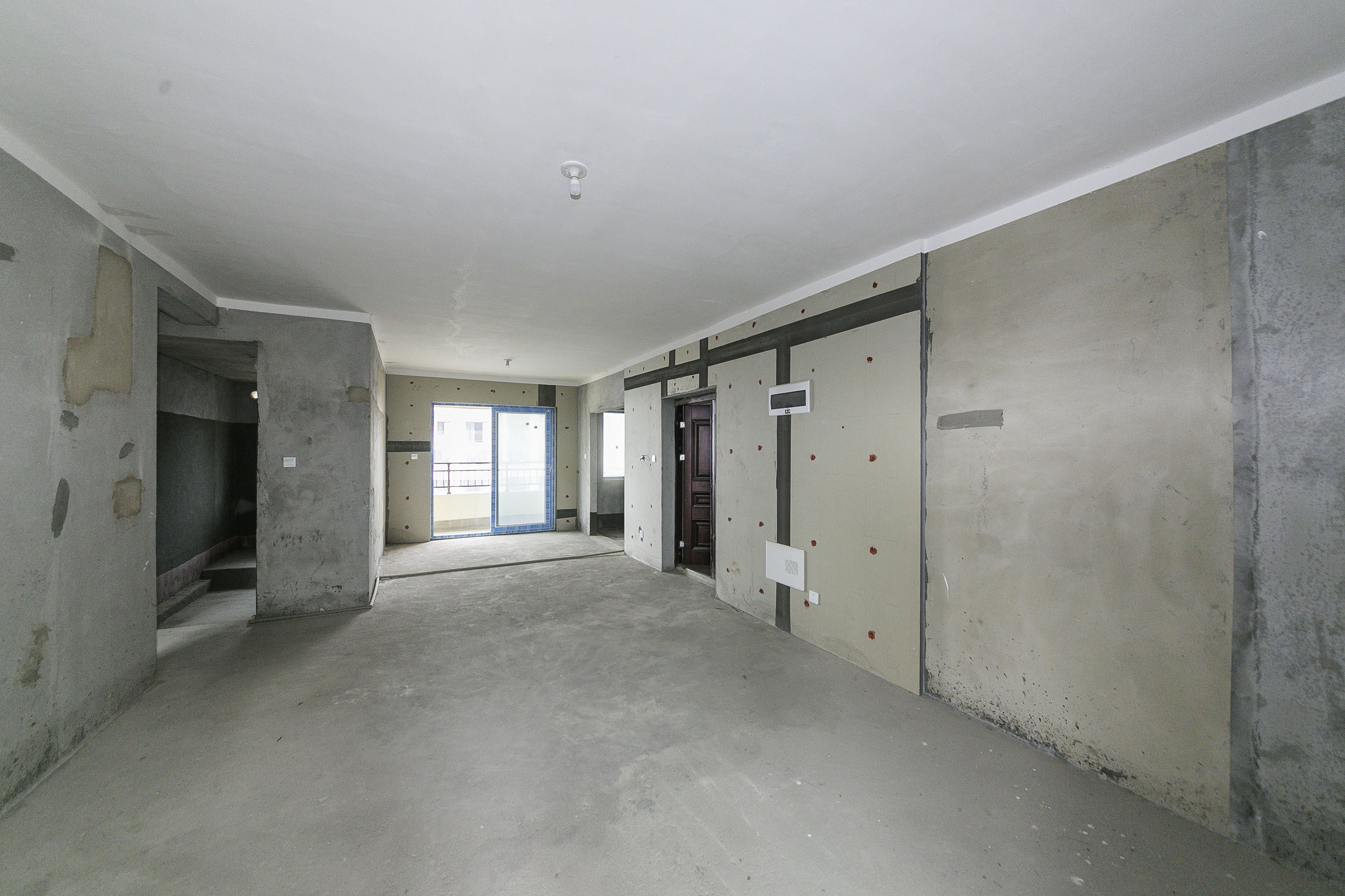 克拉美丽山庄(晟领国际) 4室2厅2卫 125.0万 克拉美丽山庄(晟领国际) 4室2厅2卫 125.0万客厅