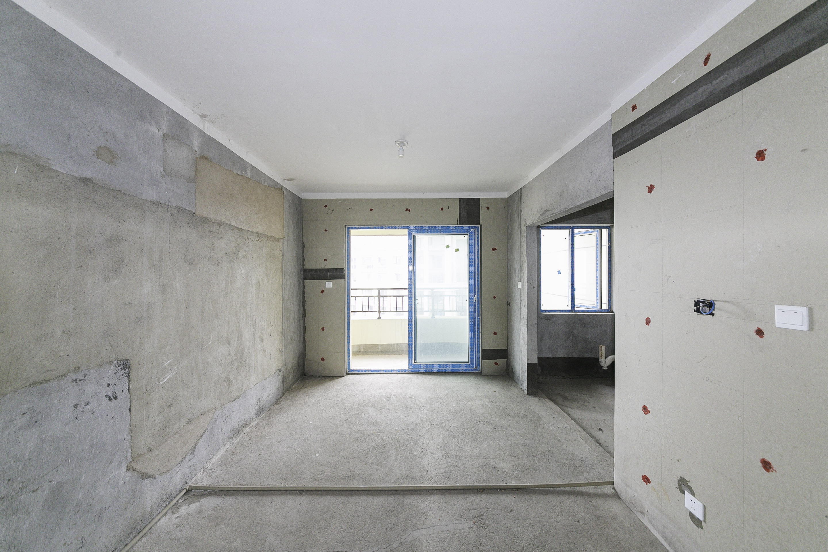 克拉美丽山庄(晟领国际) 4室2厅2卫 125.0万 克拉美丽山庄(晟领国际) 4室2厅2卫 125.0万客厅