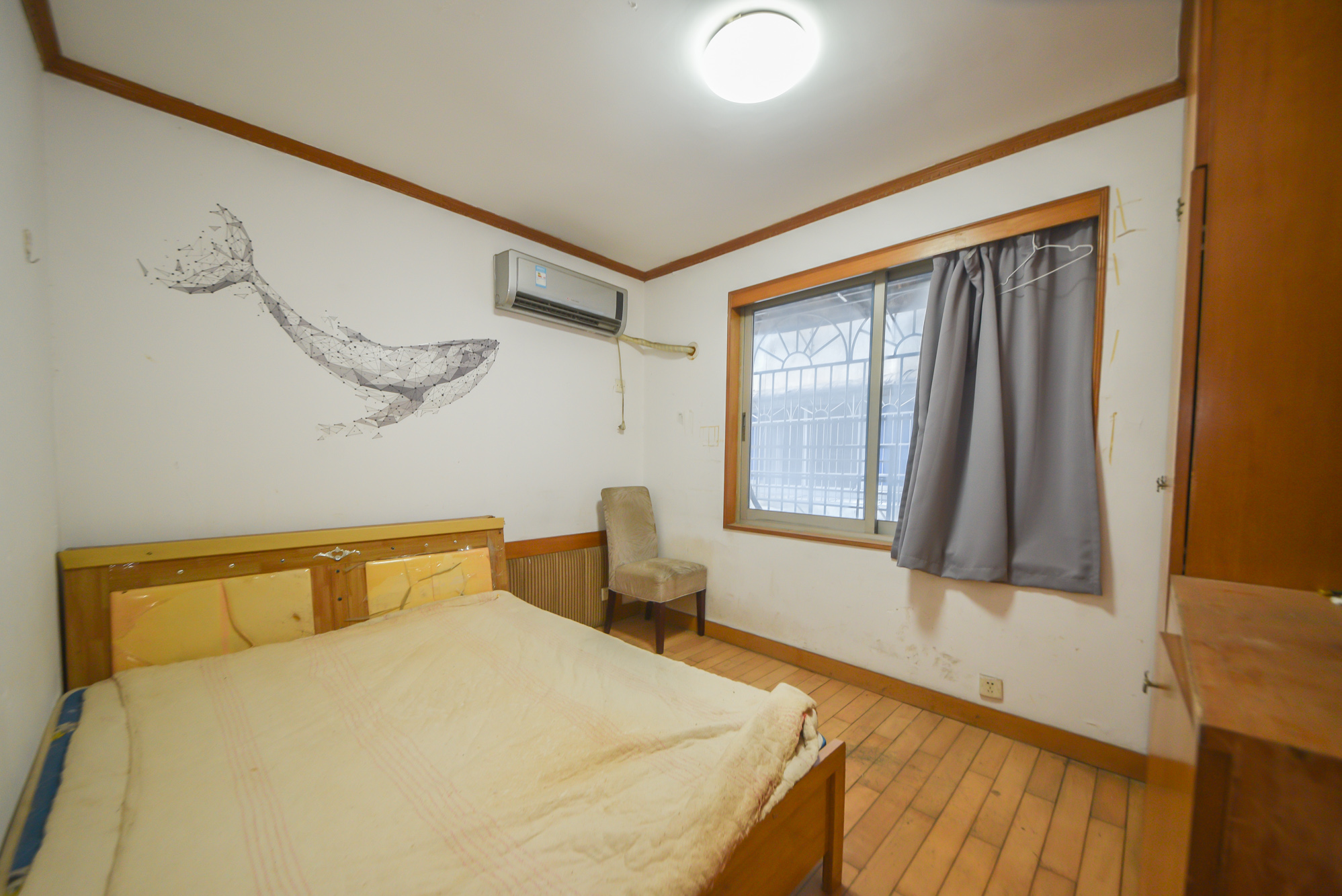 鸿园小区  3室2厅2卫   138.00万卧室