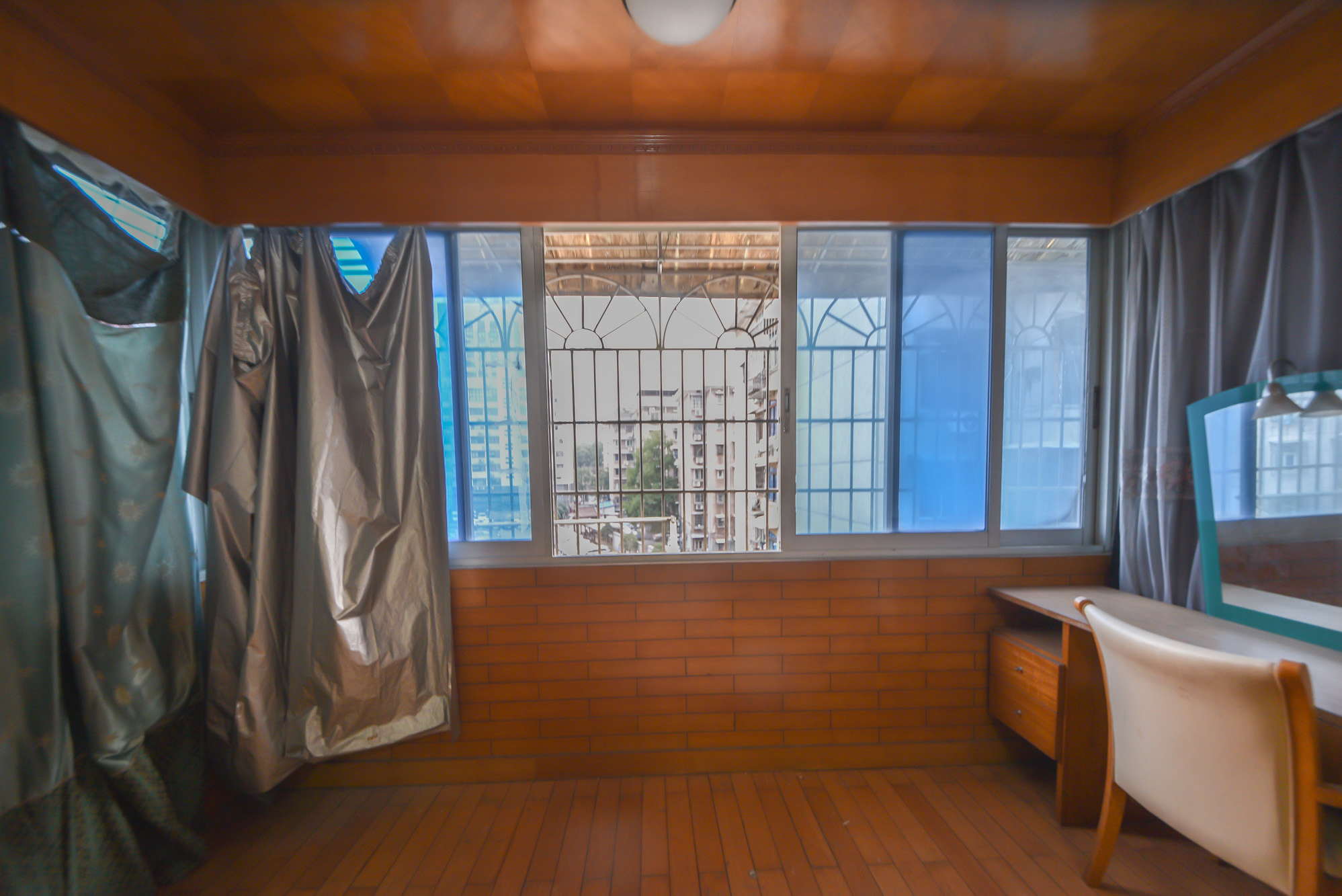 鸿园小区  3室2厅2卫   138.00万阳台