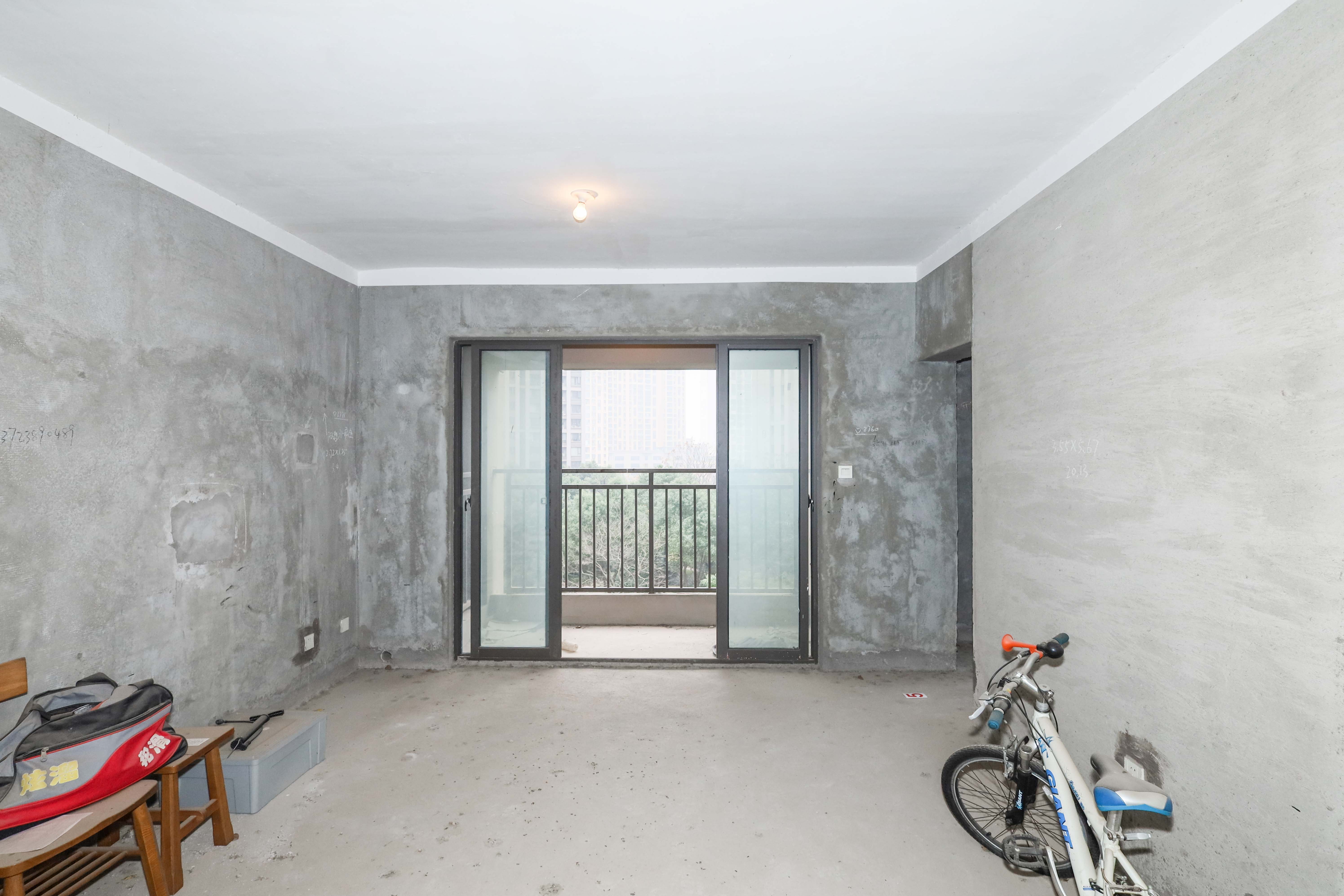 旭辉御府 3室2厅1卫 83.8万 旭辉御府 3室2厅1卫 83.8万客厅