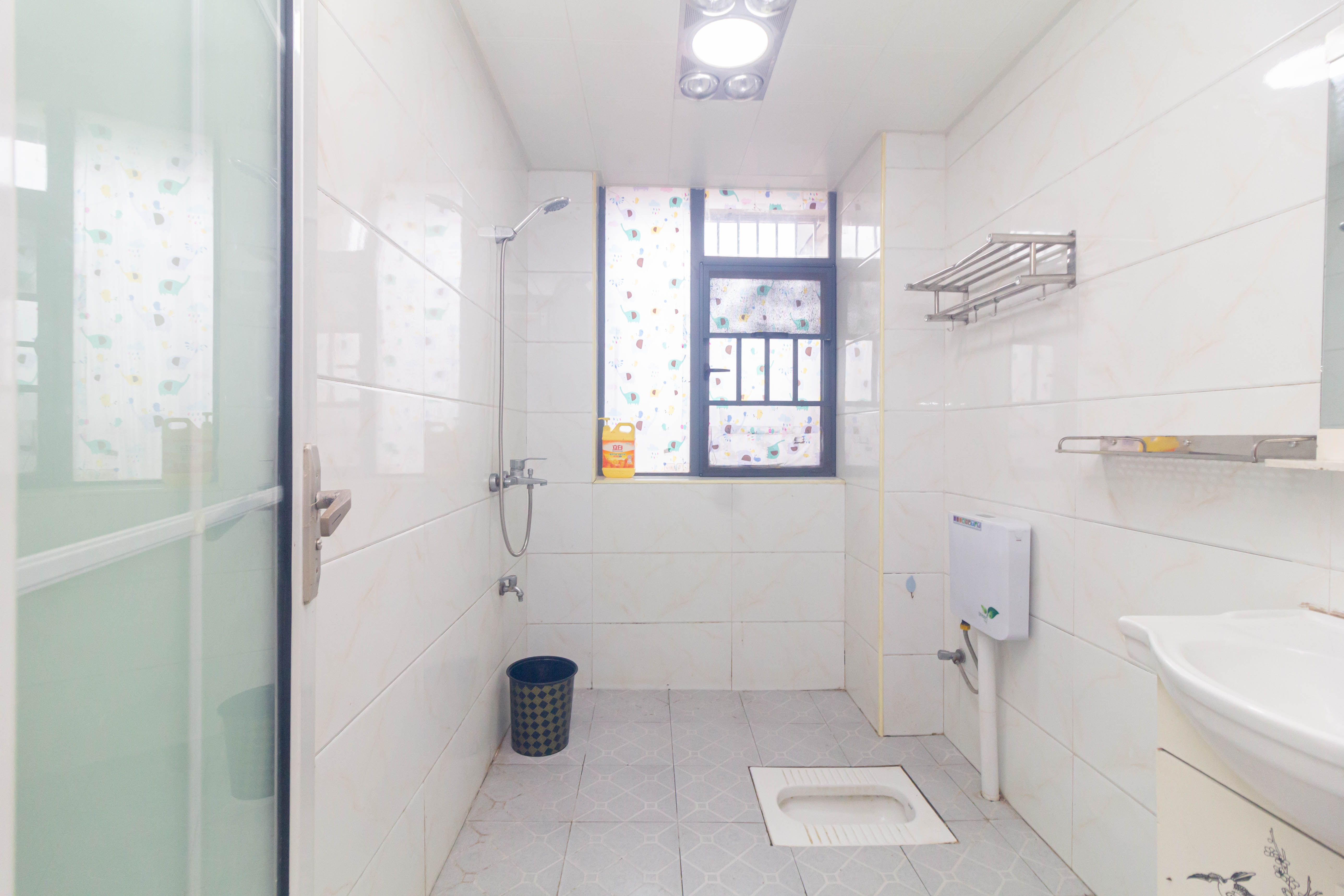 湘预家园  3室2厅2卫    69.99万 湘预家园  3室2厅2卫    69.99万卫生间