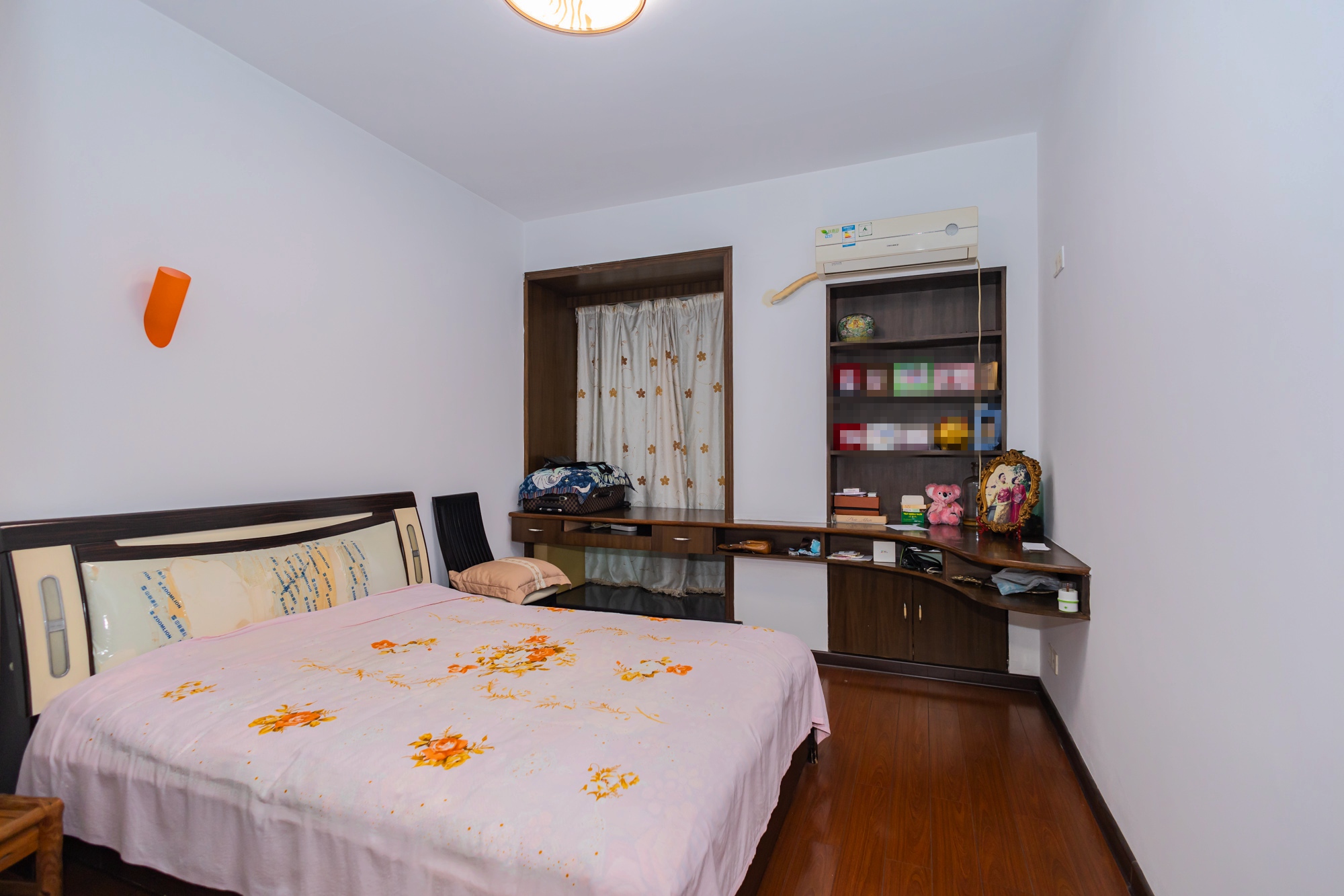 广泰家园 3室2厅2卫 45.00万 广泰家园 3室2厅2卫 45.00万卧室