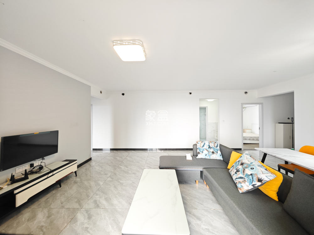 鑫苑木莲世家  4室2厅2卫    155.0万