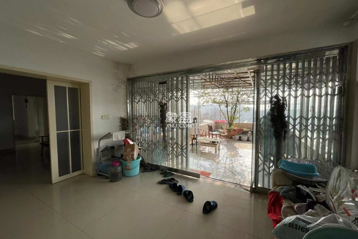 神农家具大市场 4室3厅2卫 88.0万 神农家具大市场 4室3厅2卫 88.0万室内图