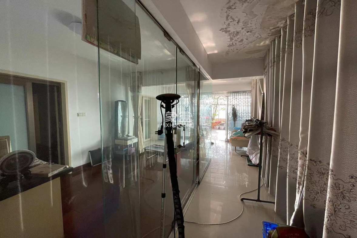 神农家具大市场 4室3厅2卫 88.0万 神农家具大市场 4室3厅2卫 88.0万室内图