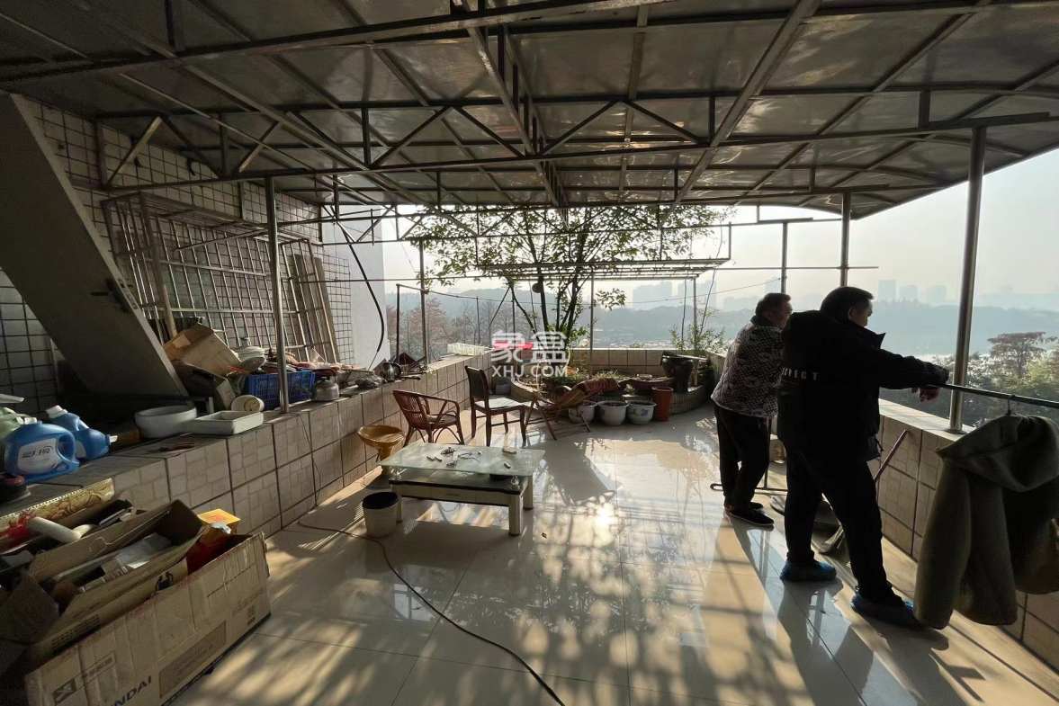 神农家具大市场 4室3厅2卫 88.0万 神农家具大市场 4室3厅2卫 88.0万室内图