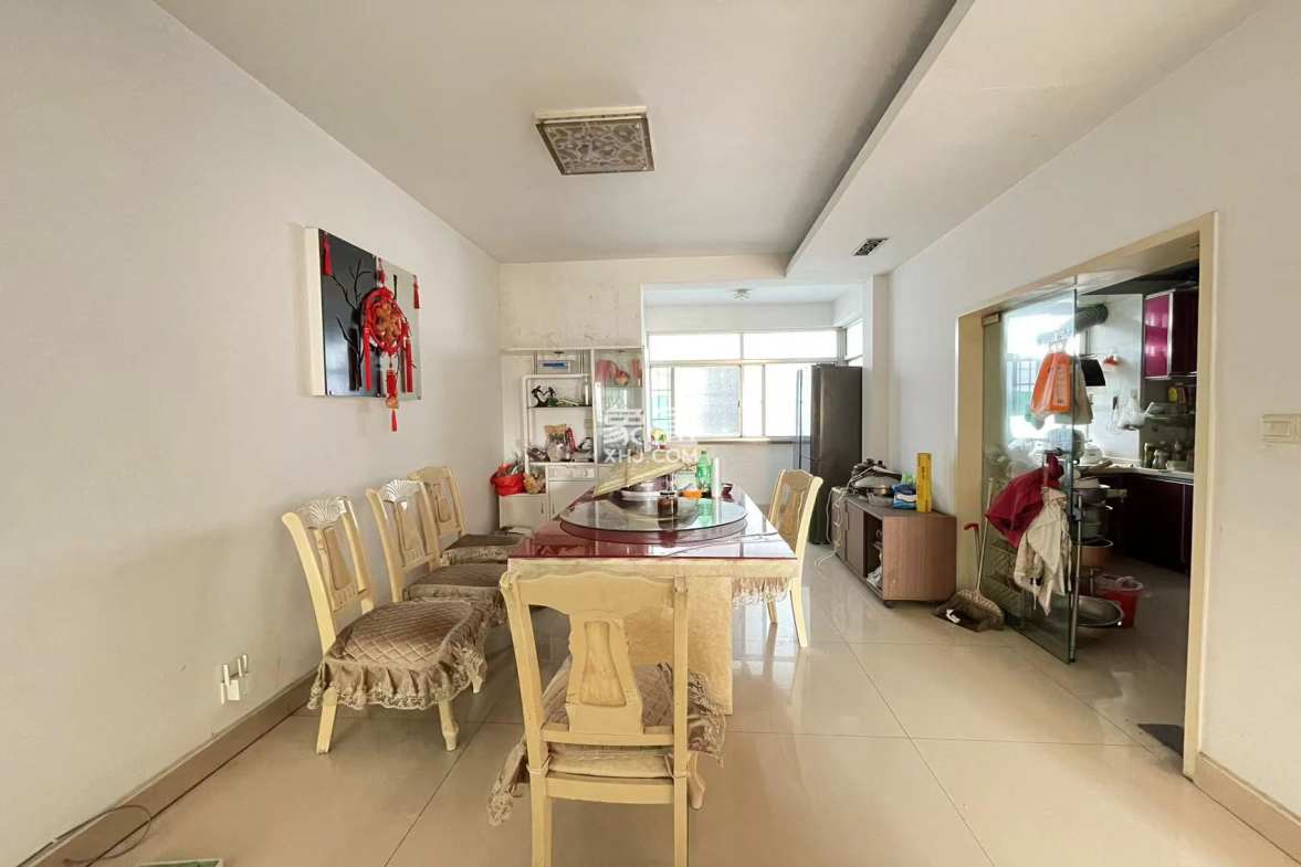 神农家具大市场 4室3厅2卫 88.0万 神农家具大市场 4室3厅2卫 88.0万室内图