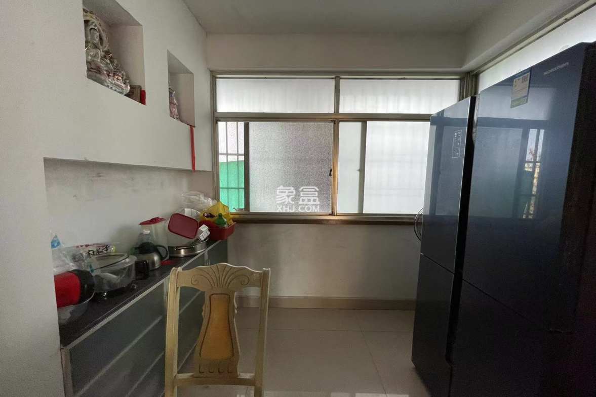 神农家具大市场 4室3厅2卫 88.0万 神农家具大市场 4室3厅2卫 88.0万室内图