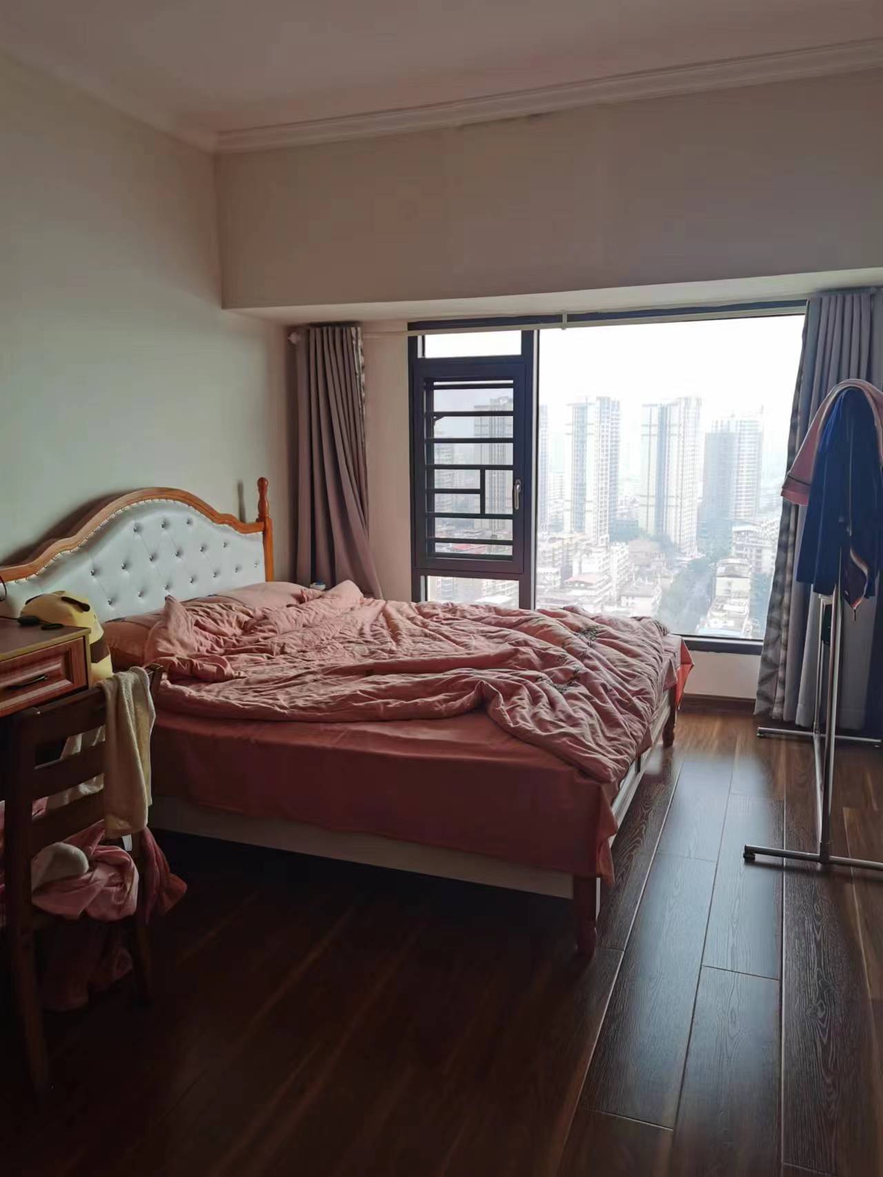 合胜广场  3室2厅1卫   1800.00元/月室内图