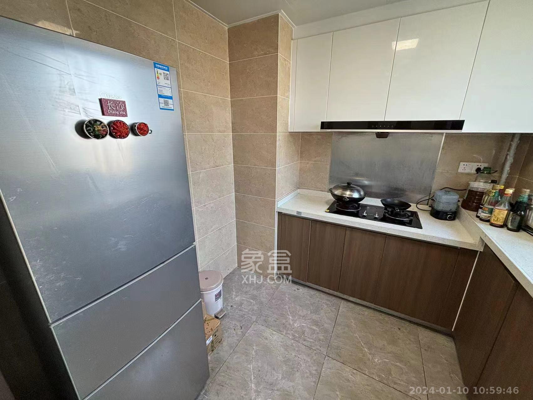 保利茉莉公館  4室2廳2衛(wèi)   4200.00元/月室內(nèi)圖