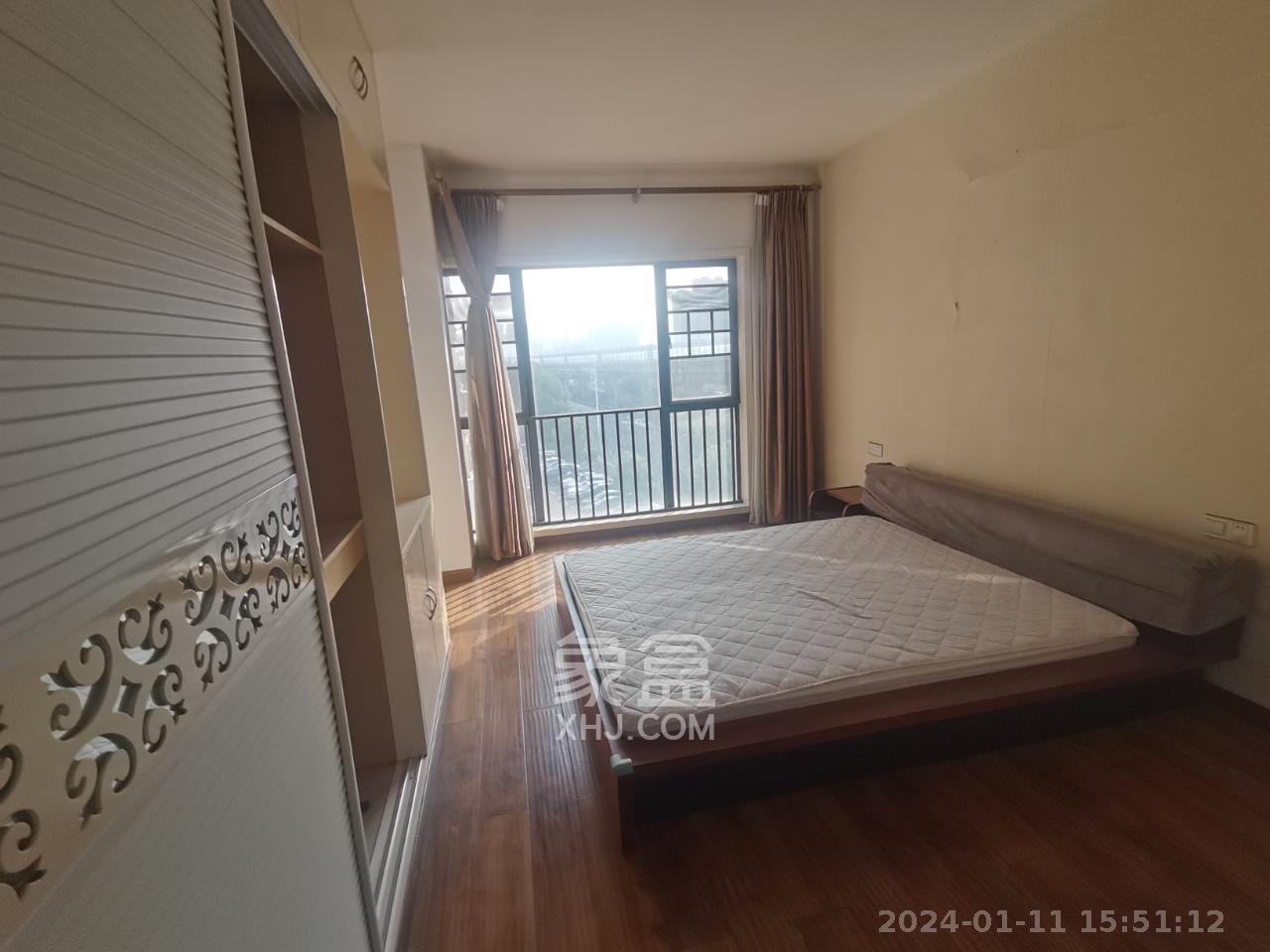 中城丽景香山园  3室2厅2卫   3500.00元/月室内图