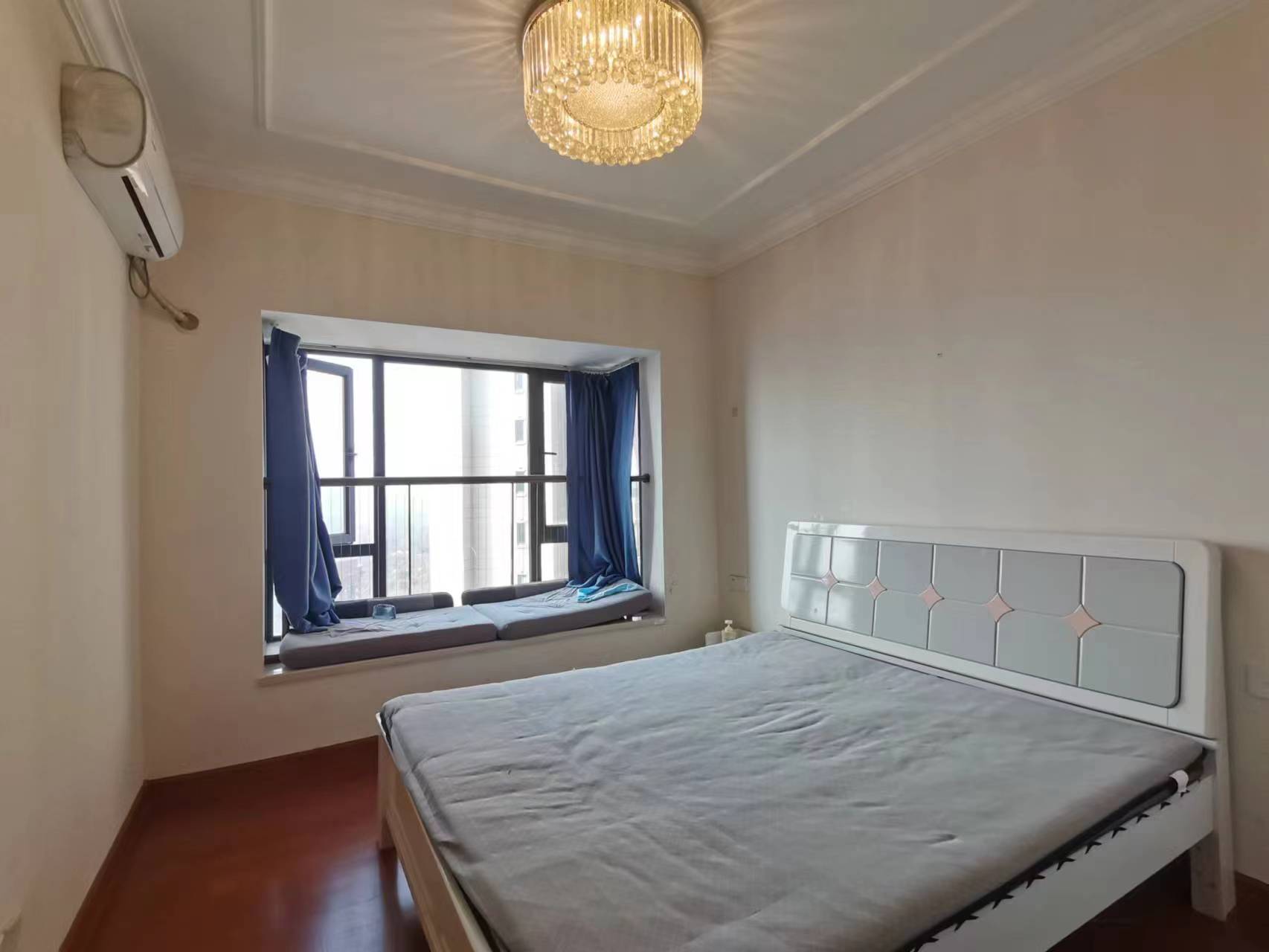 恒大华府 2室2厅1卫 68.8万 恒大华府 2室2厅1卫 68.8万室内图