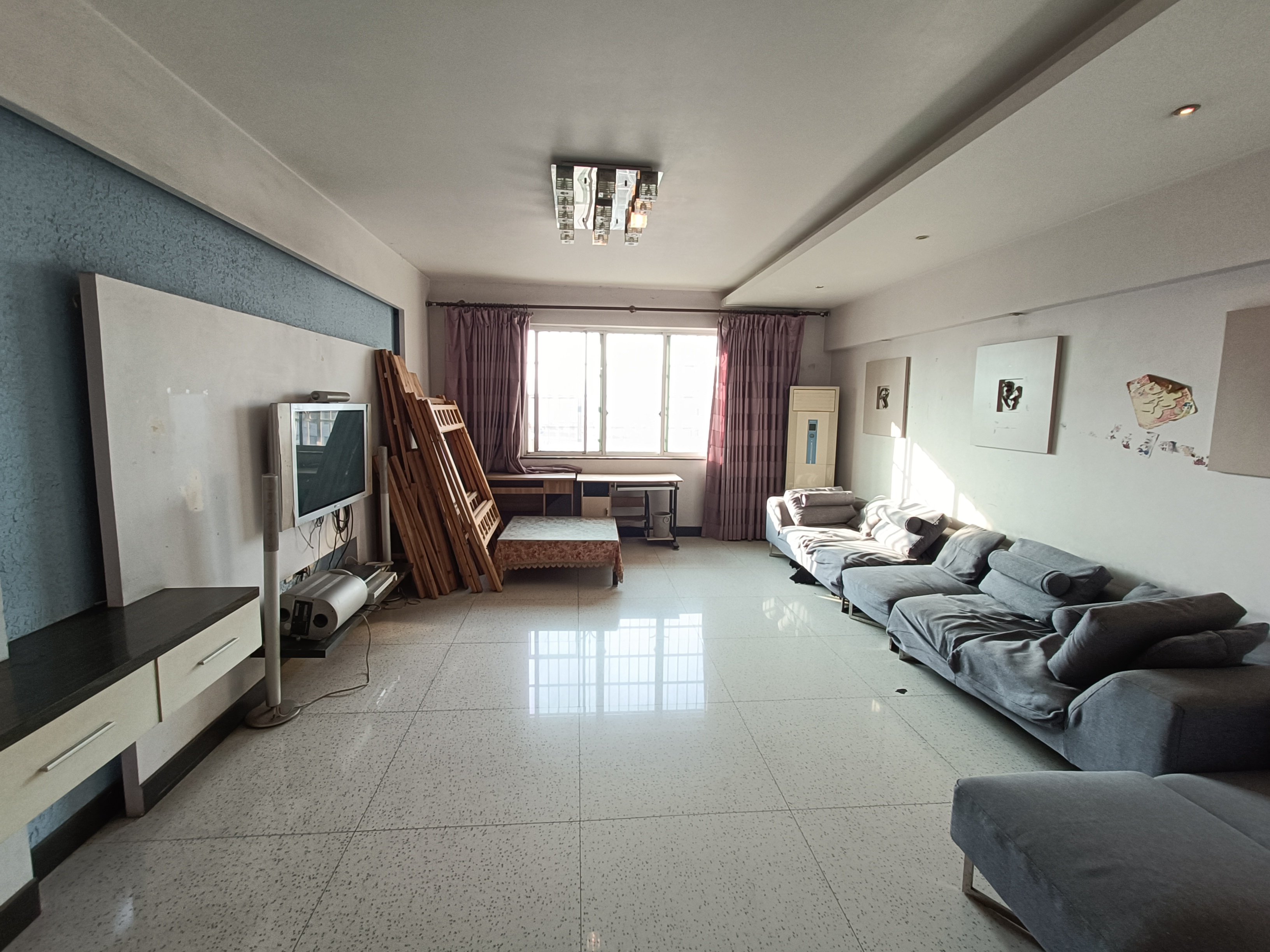 亚都花园 4室2厅2卫 72.8万 亚都花园 4室2厅2卫 72.8万室内图