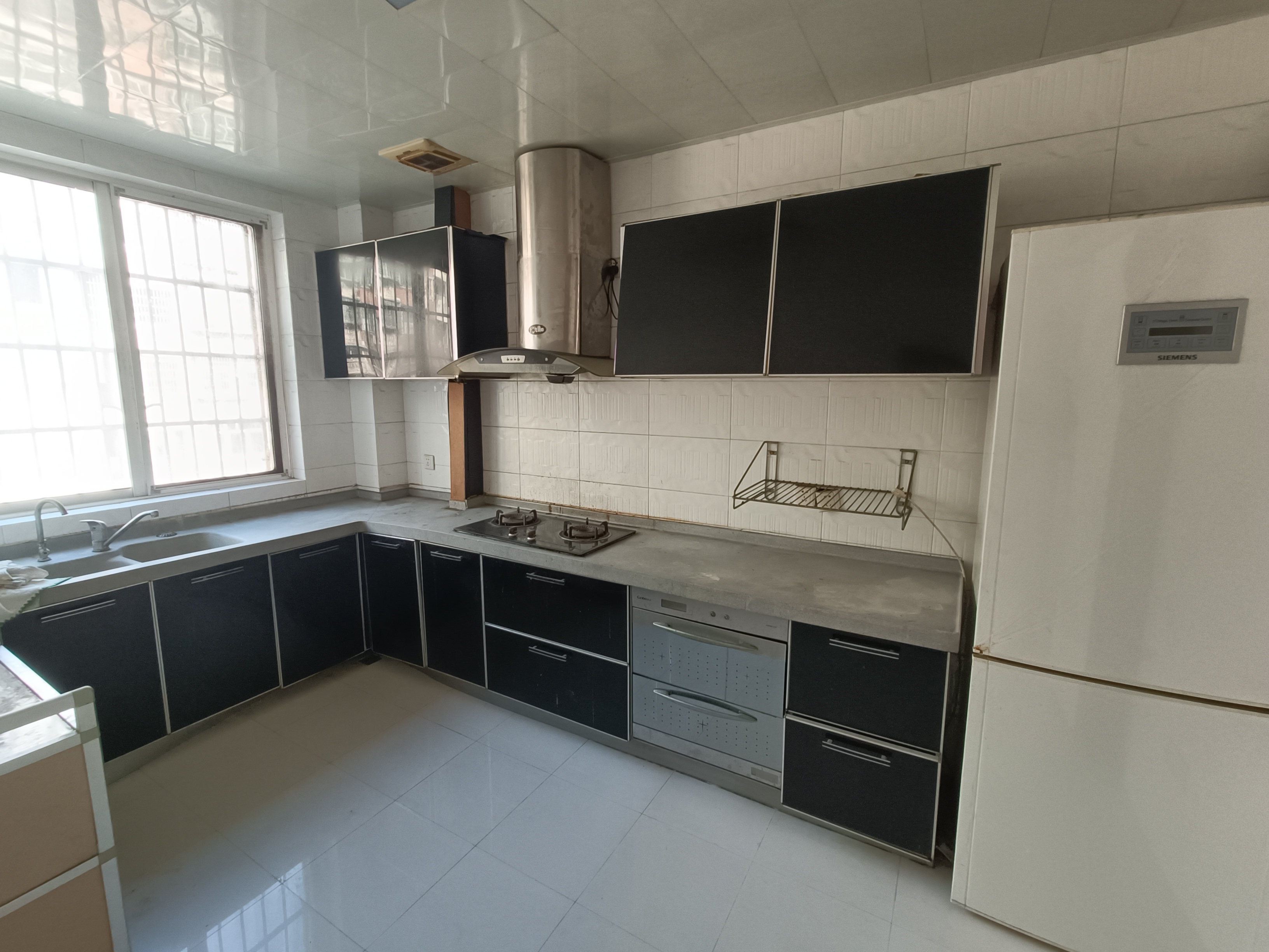 亚都花园 4室2厅2卫 72.8万 亚都花园 4室2厅2卫 72.8万室内图