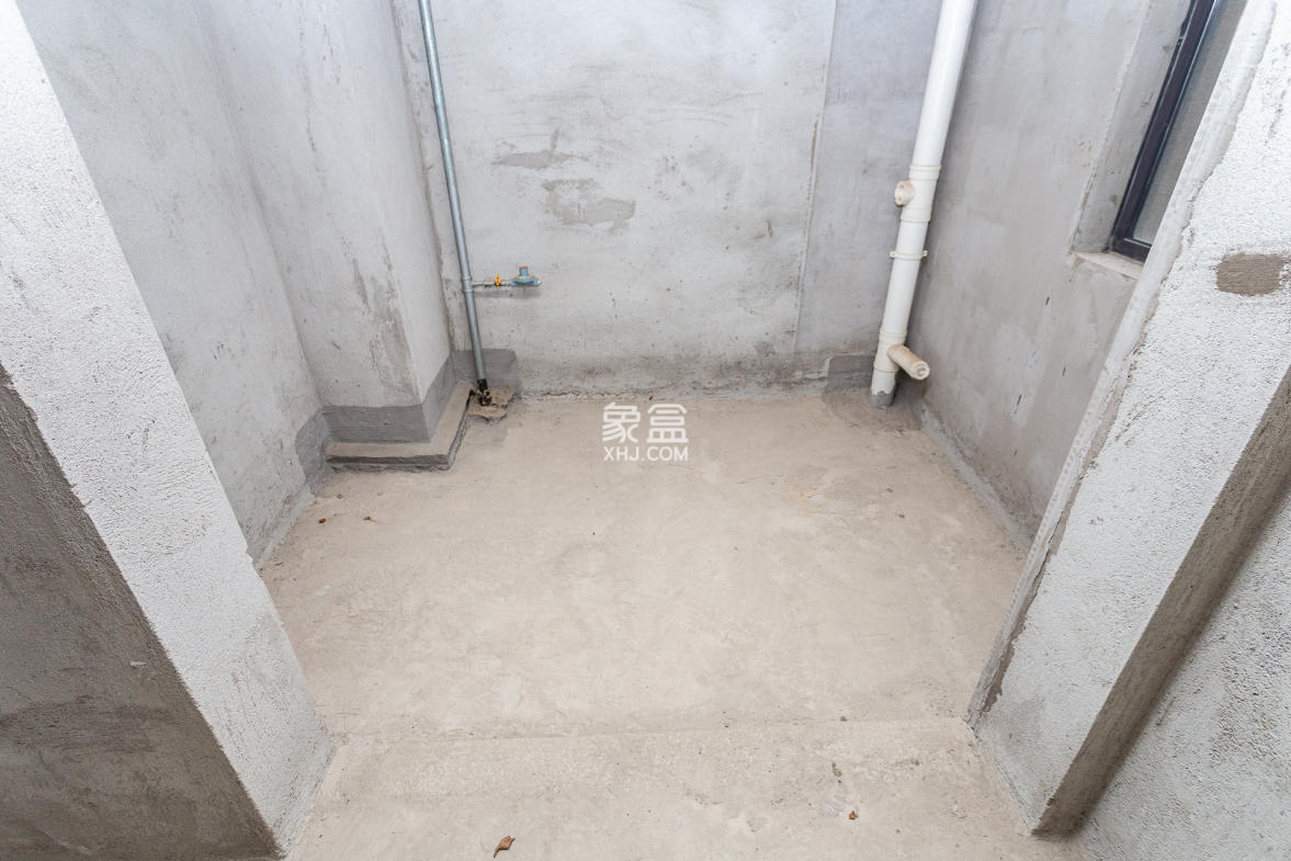 勤诚达境界城  4室2厅2卫    119.8万 勤诚达境界城  4室2厅2卫    119.8万厨房