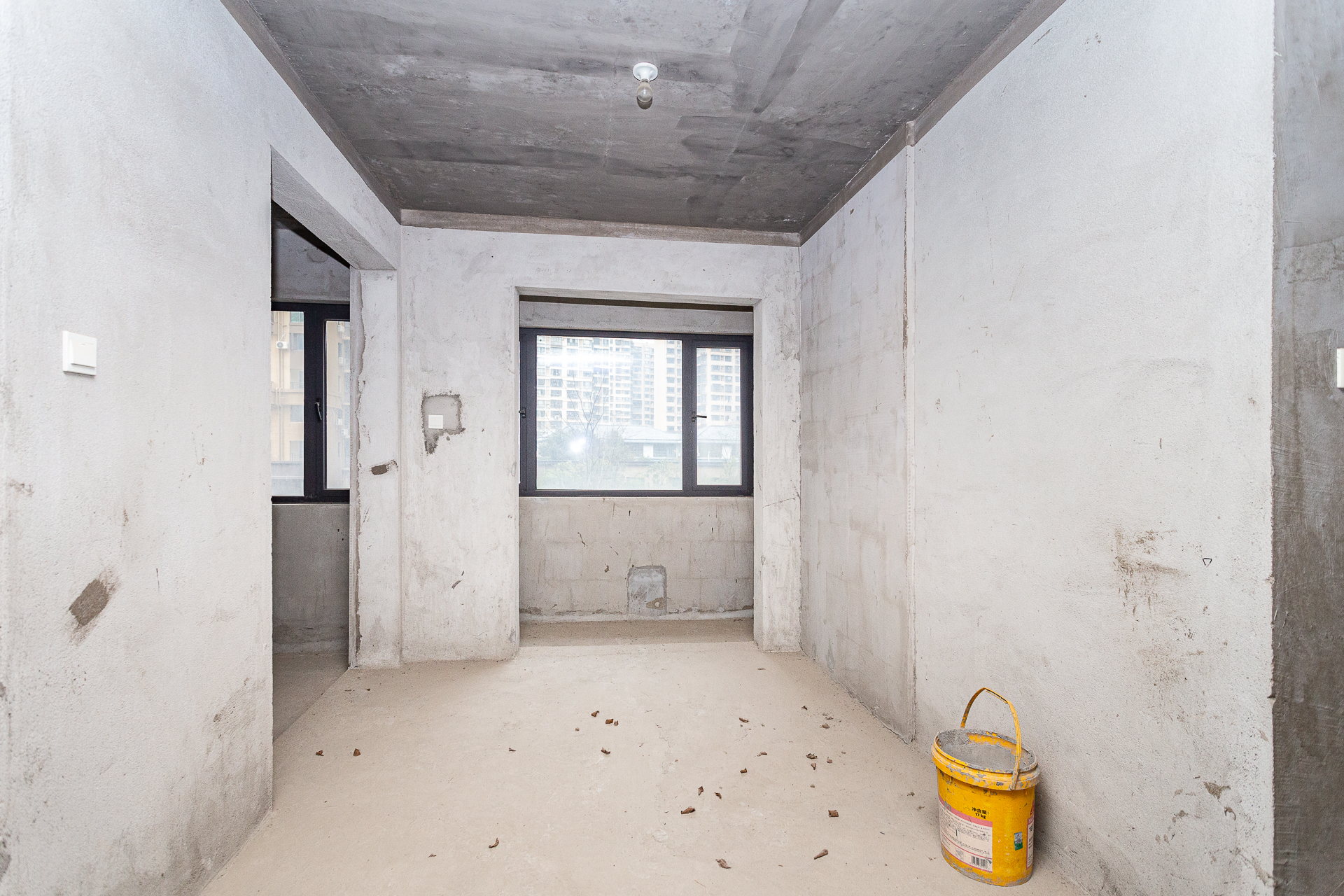 勤诚达境界城  4室2厅2卫    119.8万 勤诚达境界城  4室2厅2卫    119.8万客厅