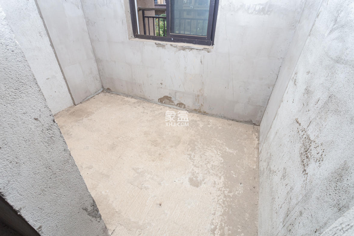 勤诚达境界城  4室2厅2卫    119.8万 勤诚达境界城  4室2厅2卫    119.8万卧室