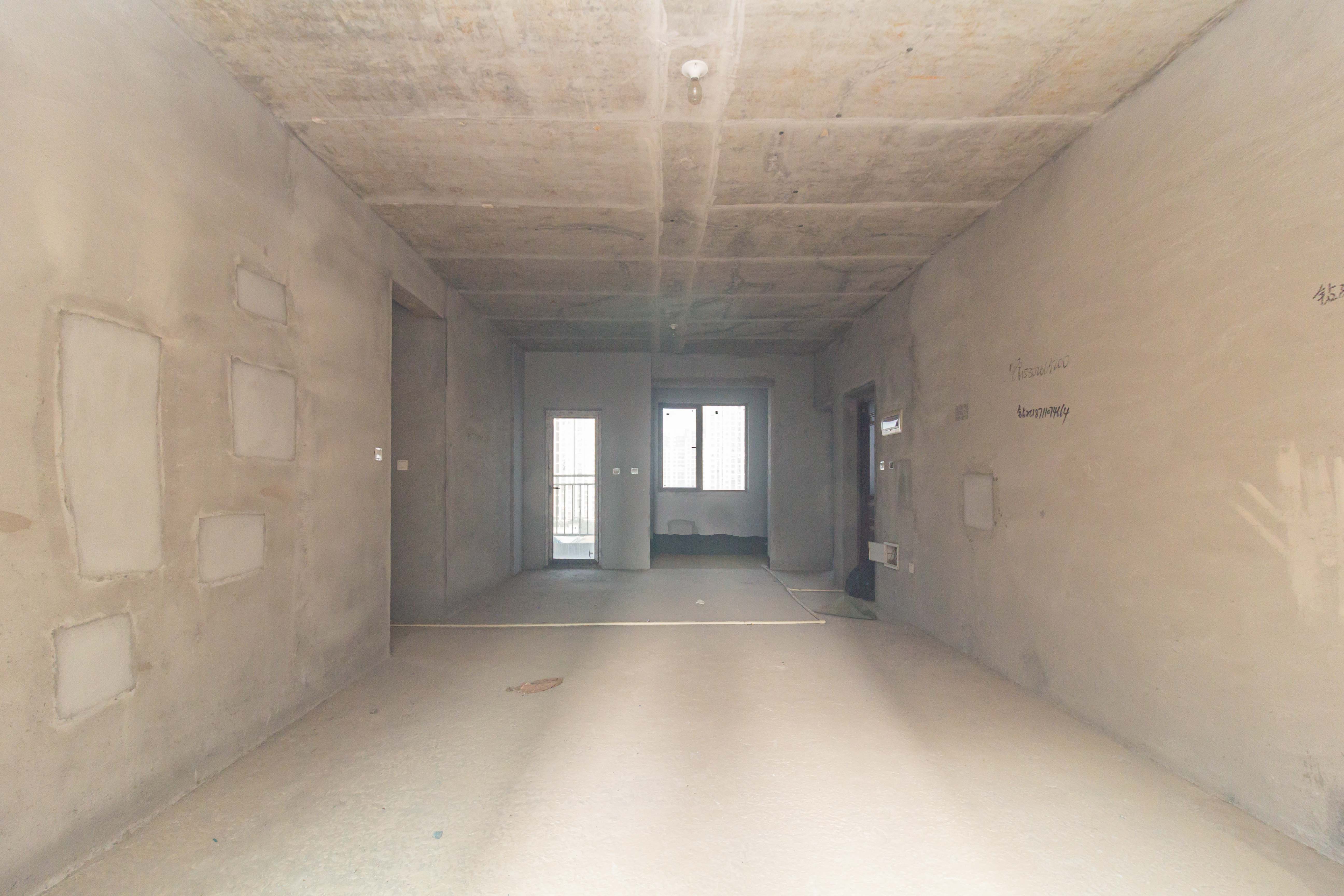 财汇新天地(财汇商务广场) 3室2厅1卫 85.0万 财汇新天地(财汇商务广场) 3室2厅1卫 85.0万客厅