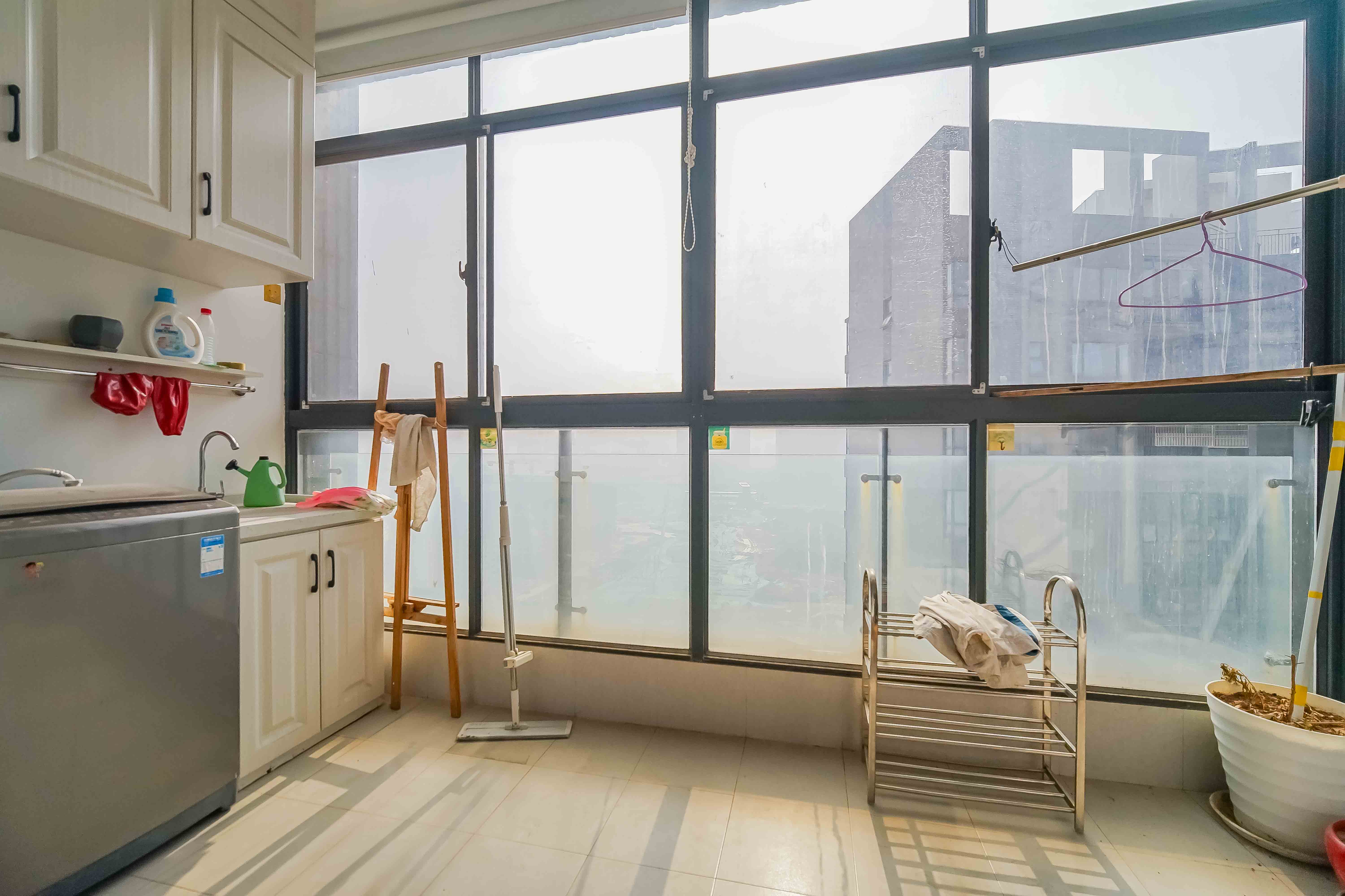 茂华国际湘  2室2厅1卫    72.0万阳台