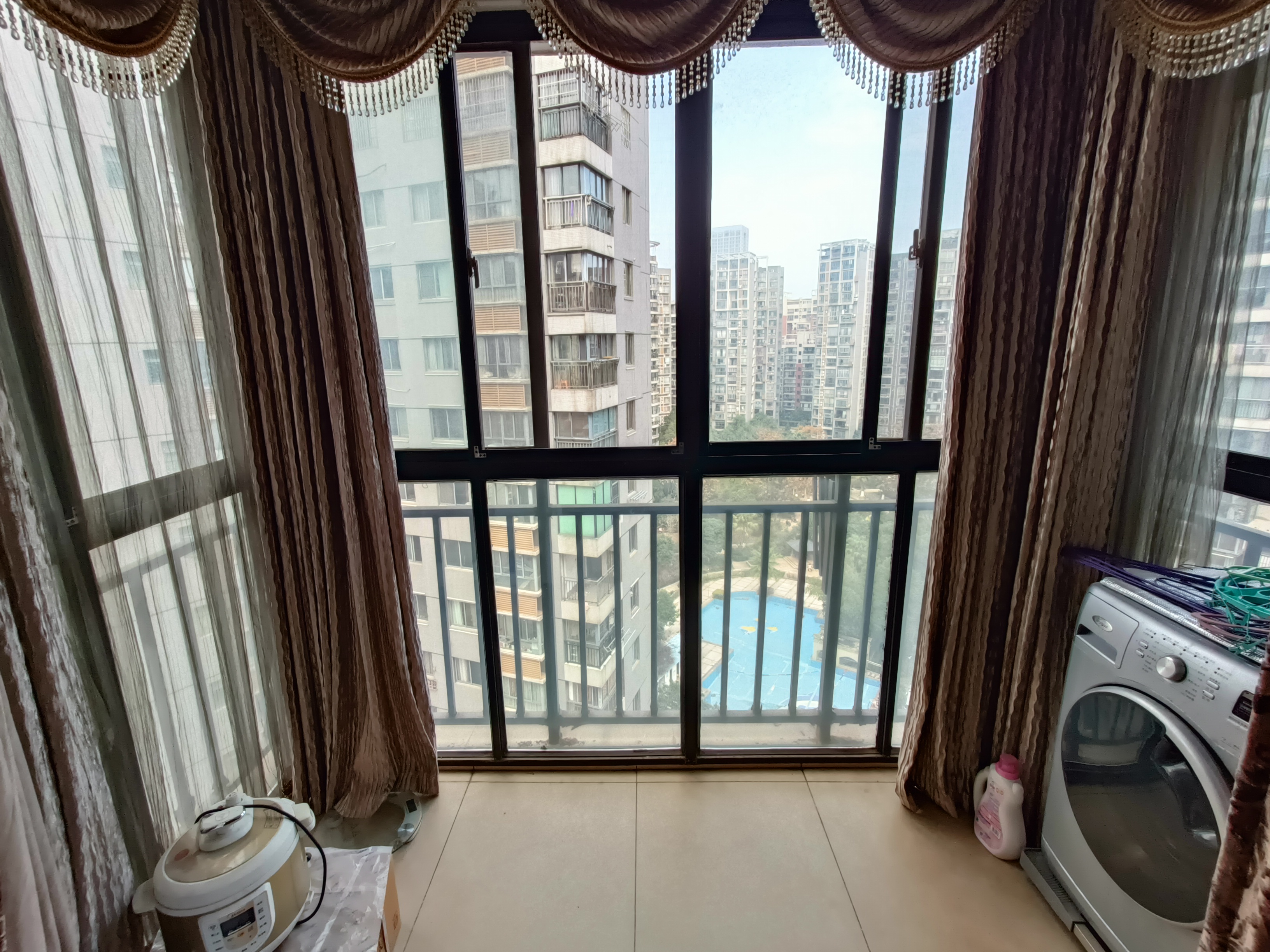 城市风景  1室1厅1卫   31.80万室内图