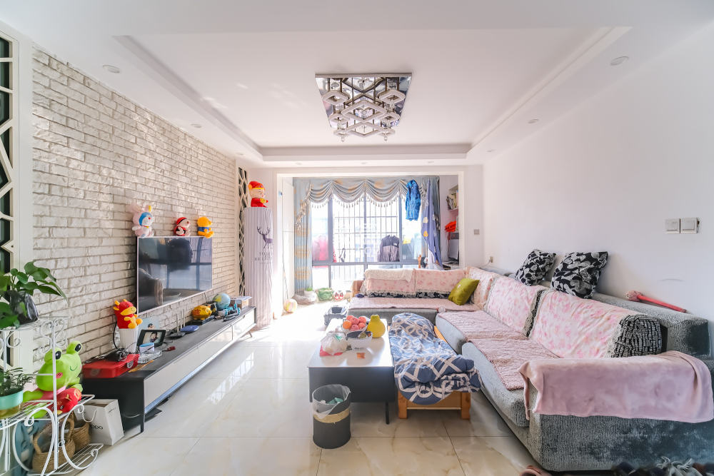 中安善化国际  3室2厅2卫    64.0万