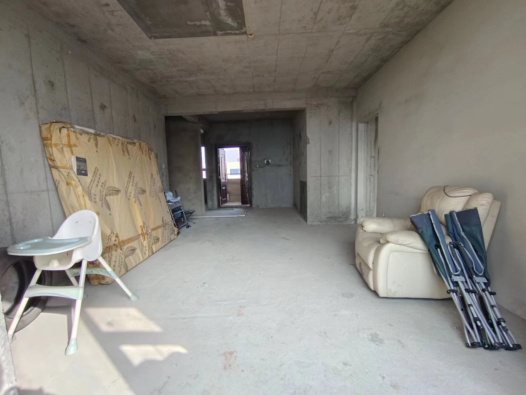 美丽潇湘 4室2厅2卫 60.0万 美丽潇湘 4室2厅2卫 60.0万室内图