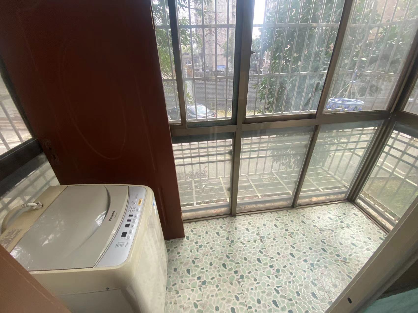 景秀名园 3室2厅2卫 64.0万 景秀名园 3室2厅2卫 64.0万室内图