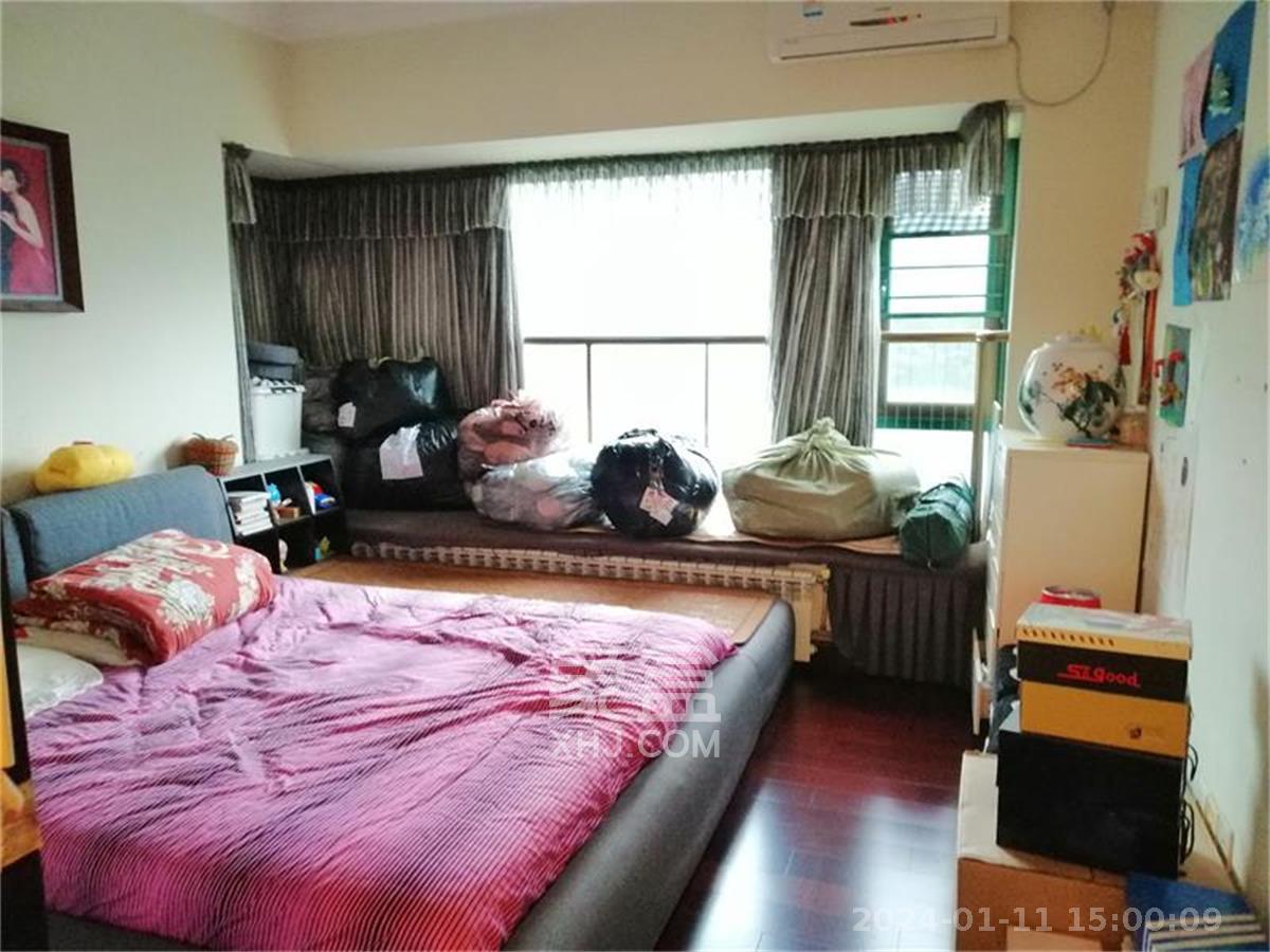 恒大城  4室2厅1卫   2800.00元/月室内图