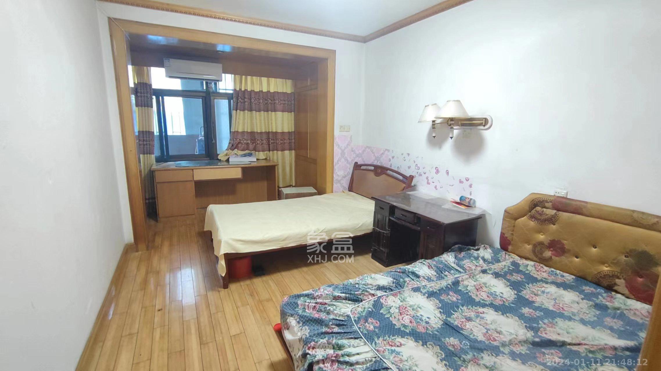 东塘工商局宿舍  2室2厅1卫   2200.00元/月室内图