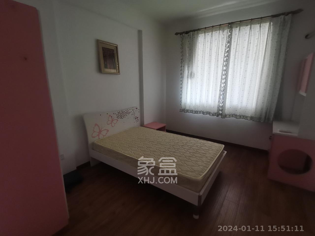 中城丽景香山园  3室2厅2卫   3500.00元/月室内图