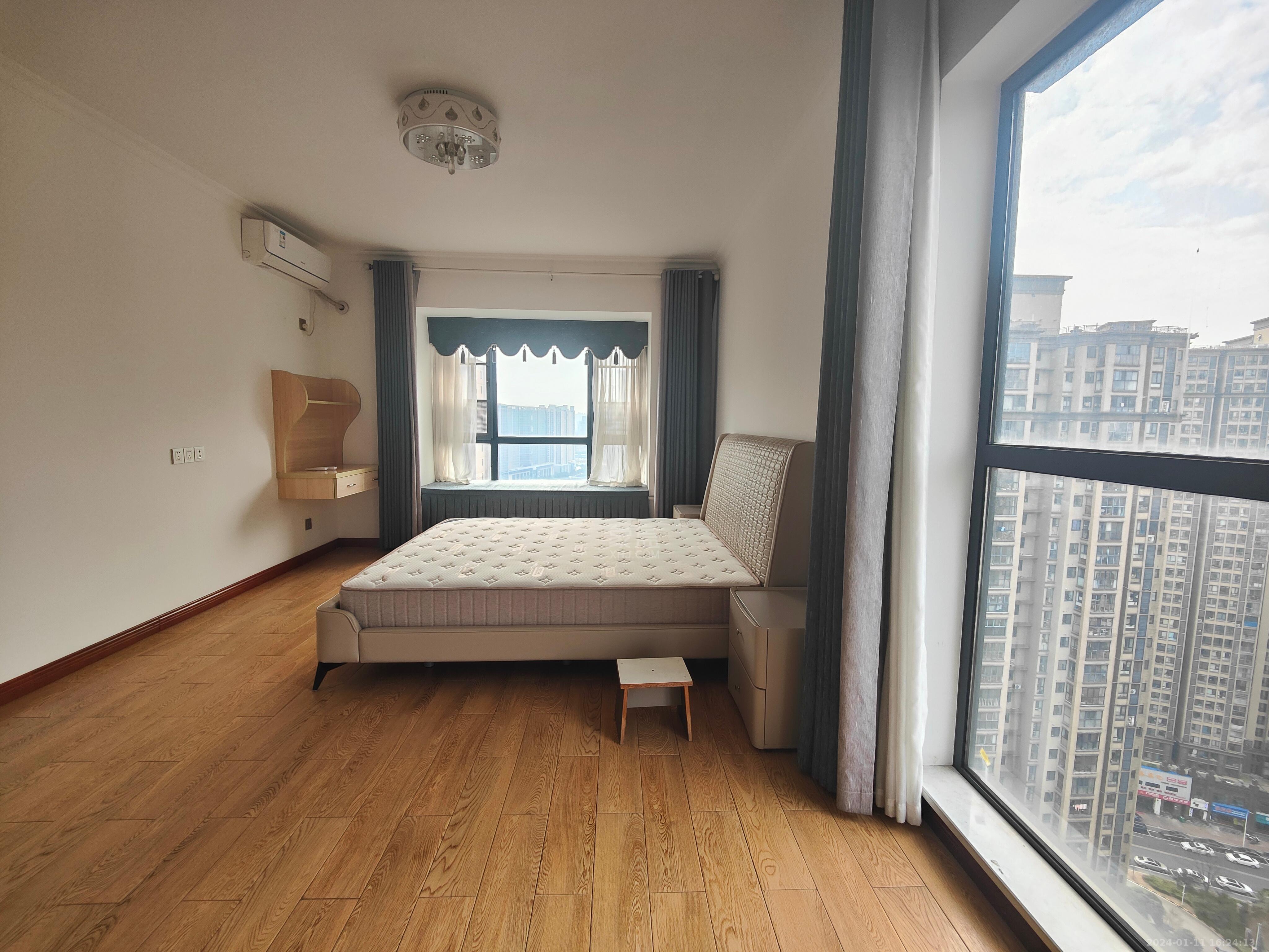 中建御山和苑  3室2厅2卫   2800.00元/月室内图